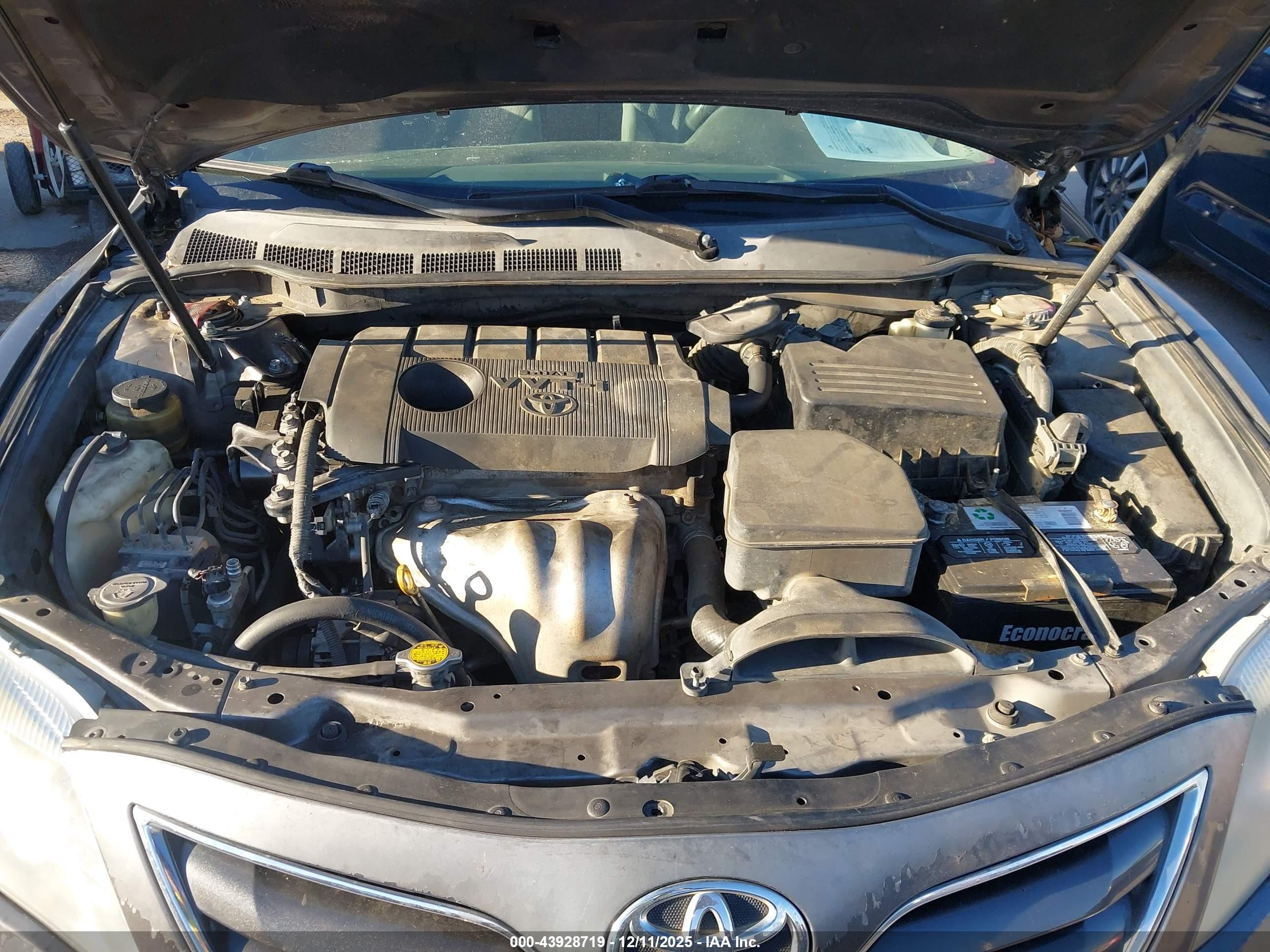 TOYOTA CAMRY image 10