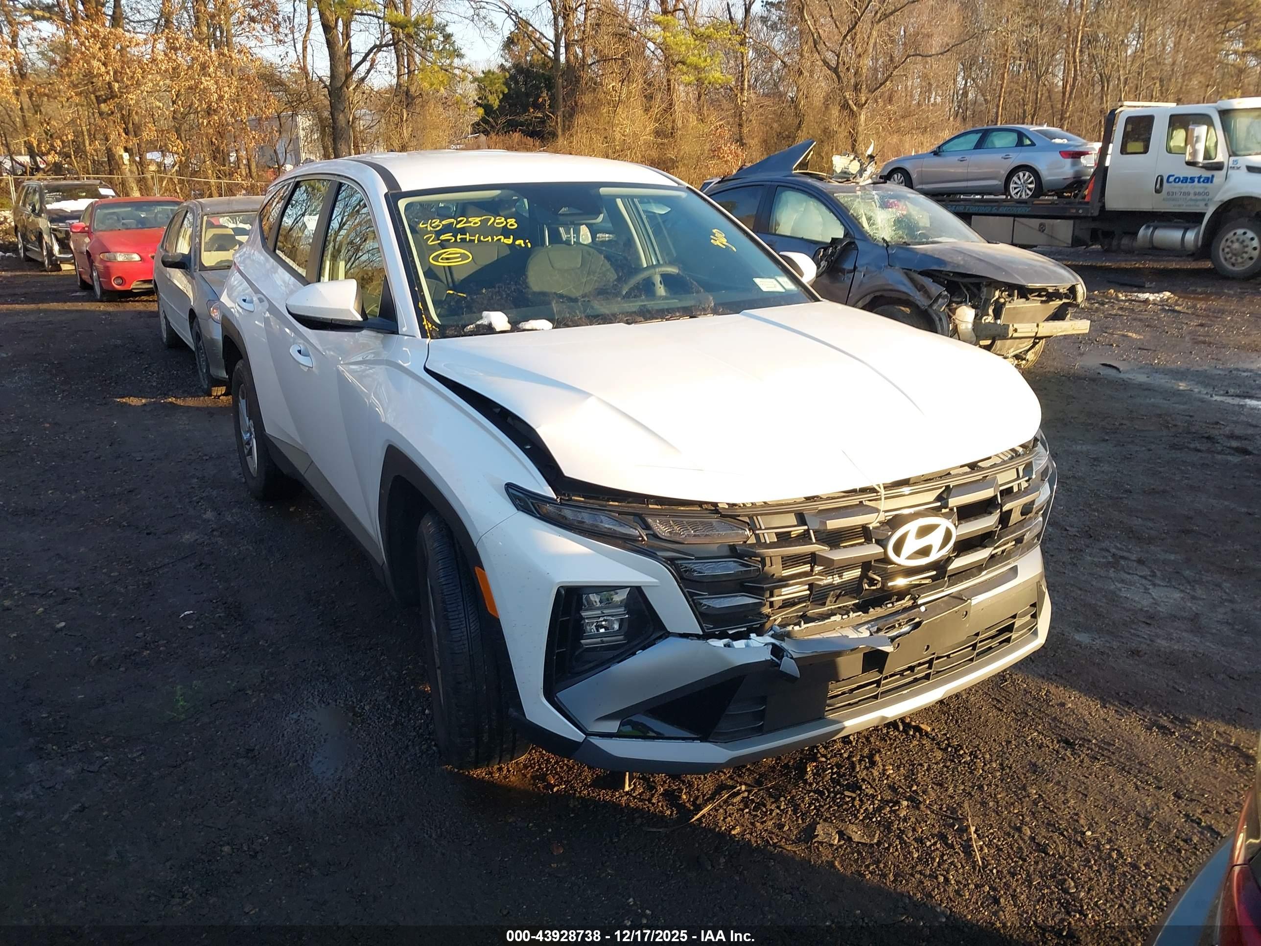 HYUNDAI TUCSON image 6
