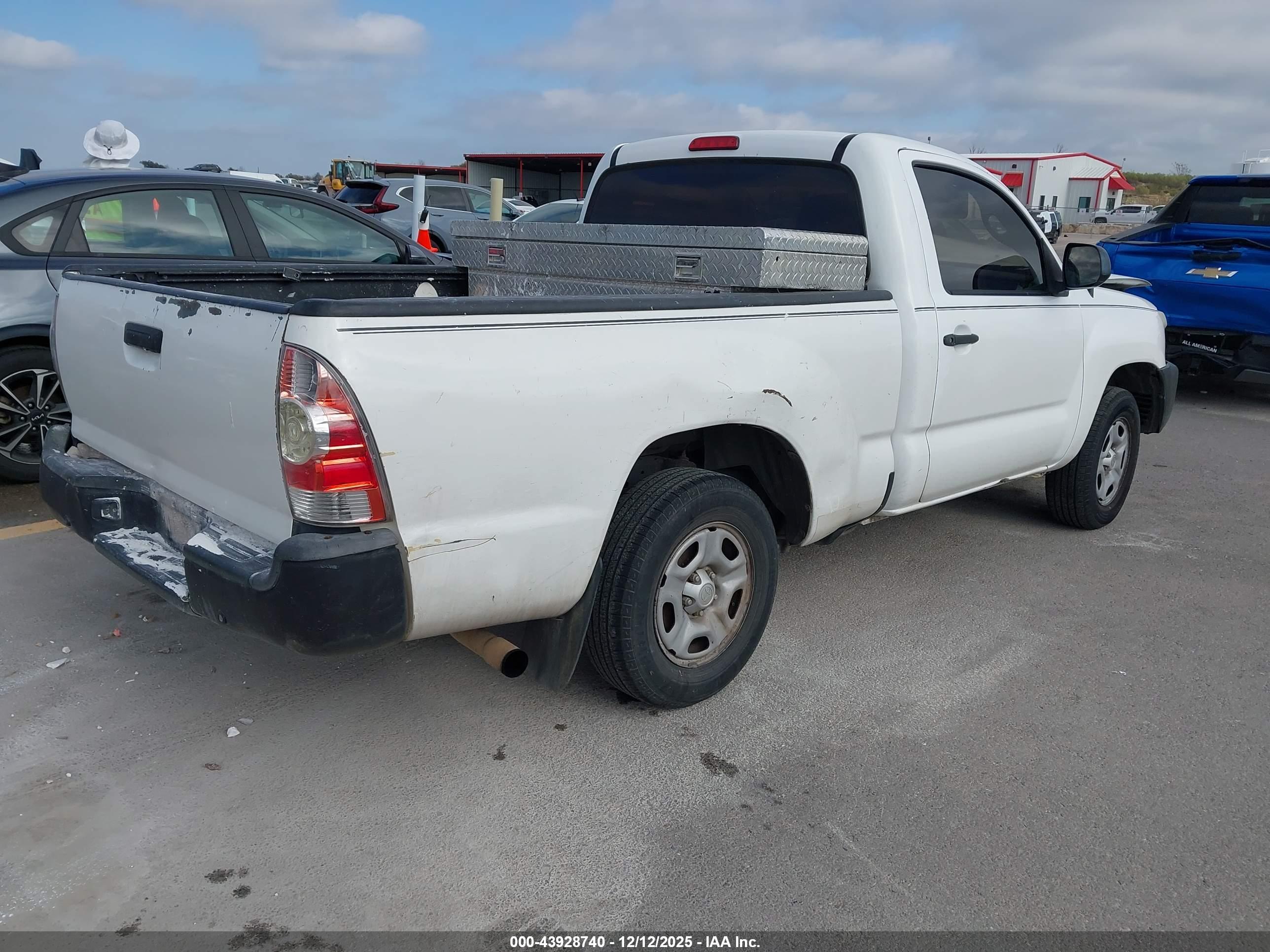 TOYOTA TACOMA image 4