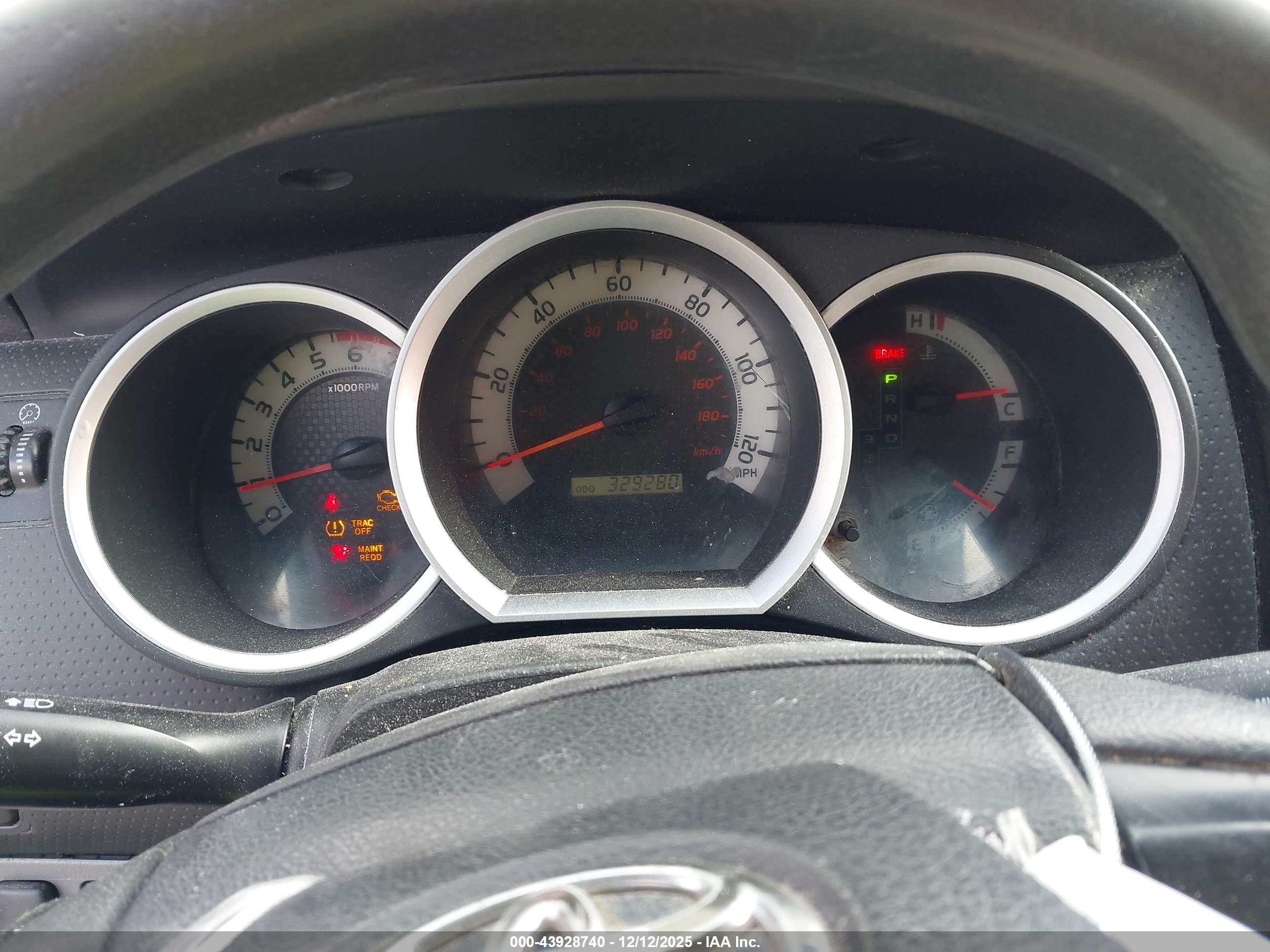 TOYOTA TACOMA image 7