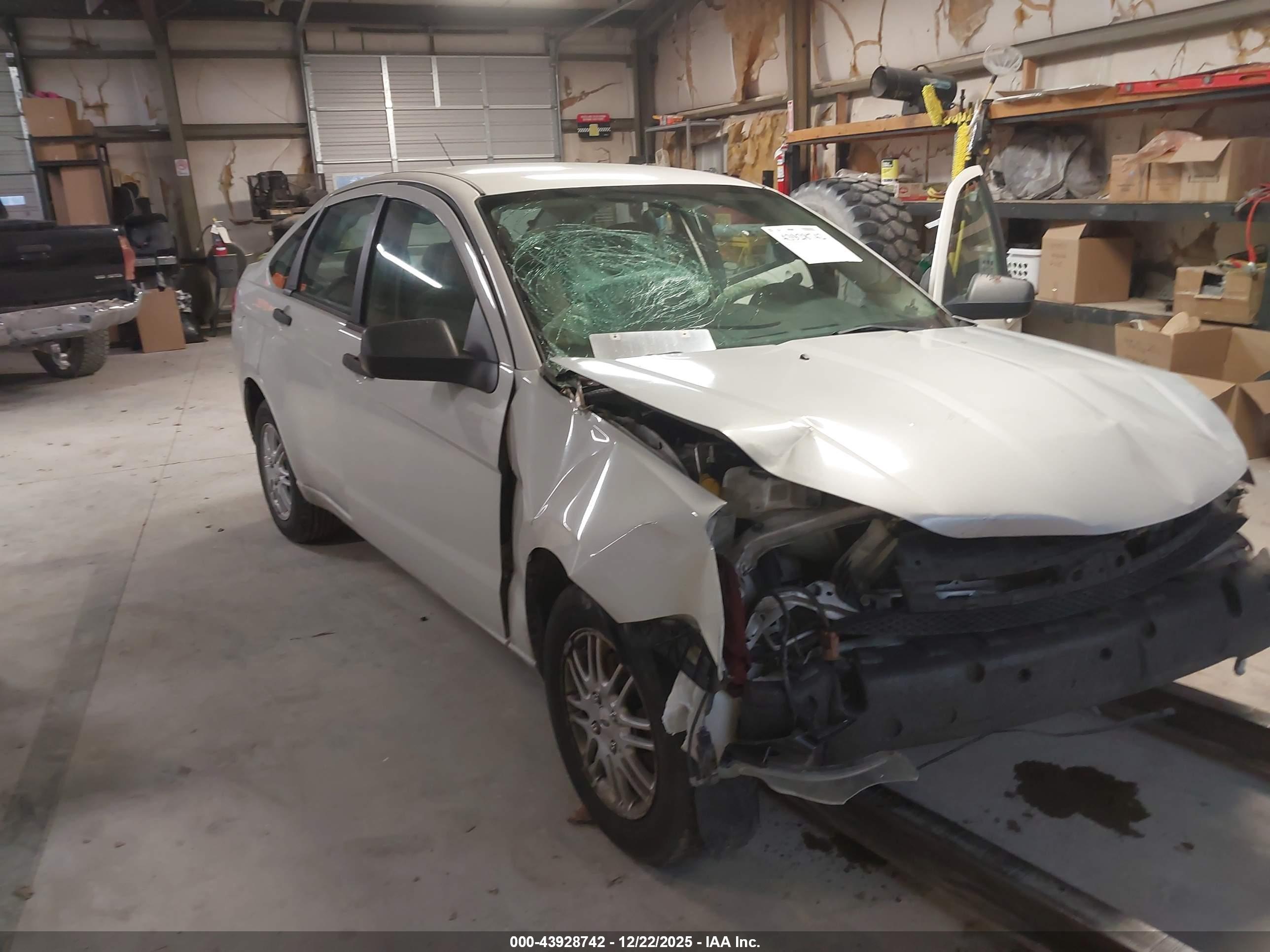 FORD FOCUS image 6