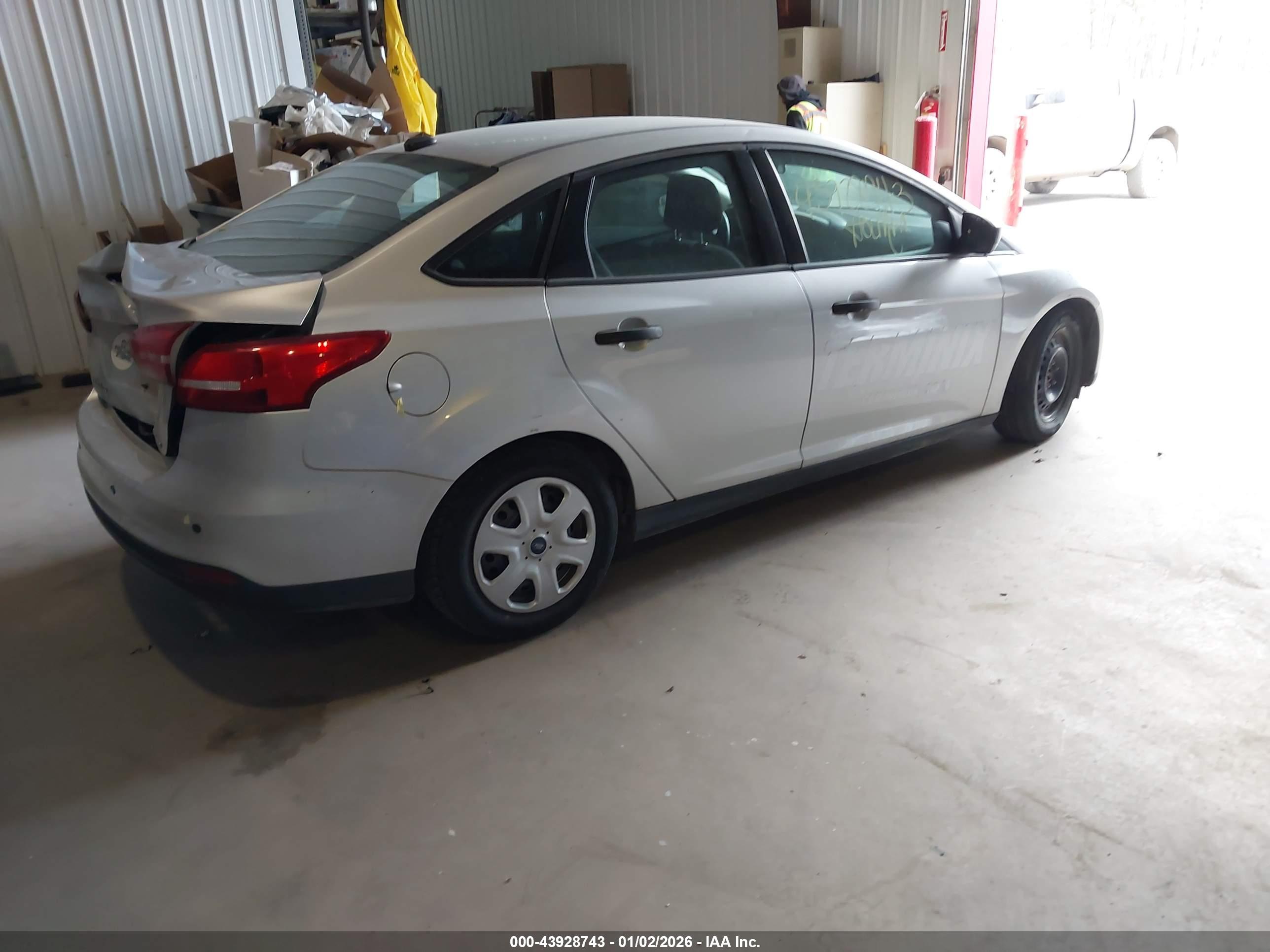 FORD FOCUS image 4