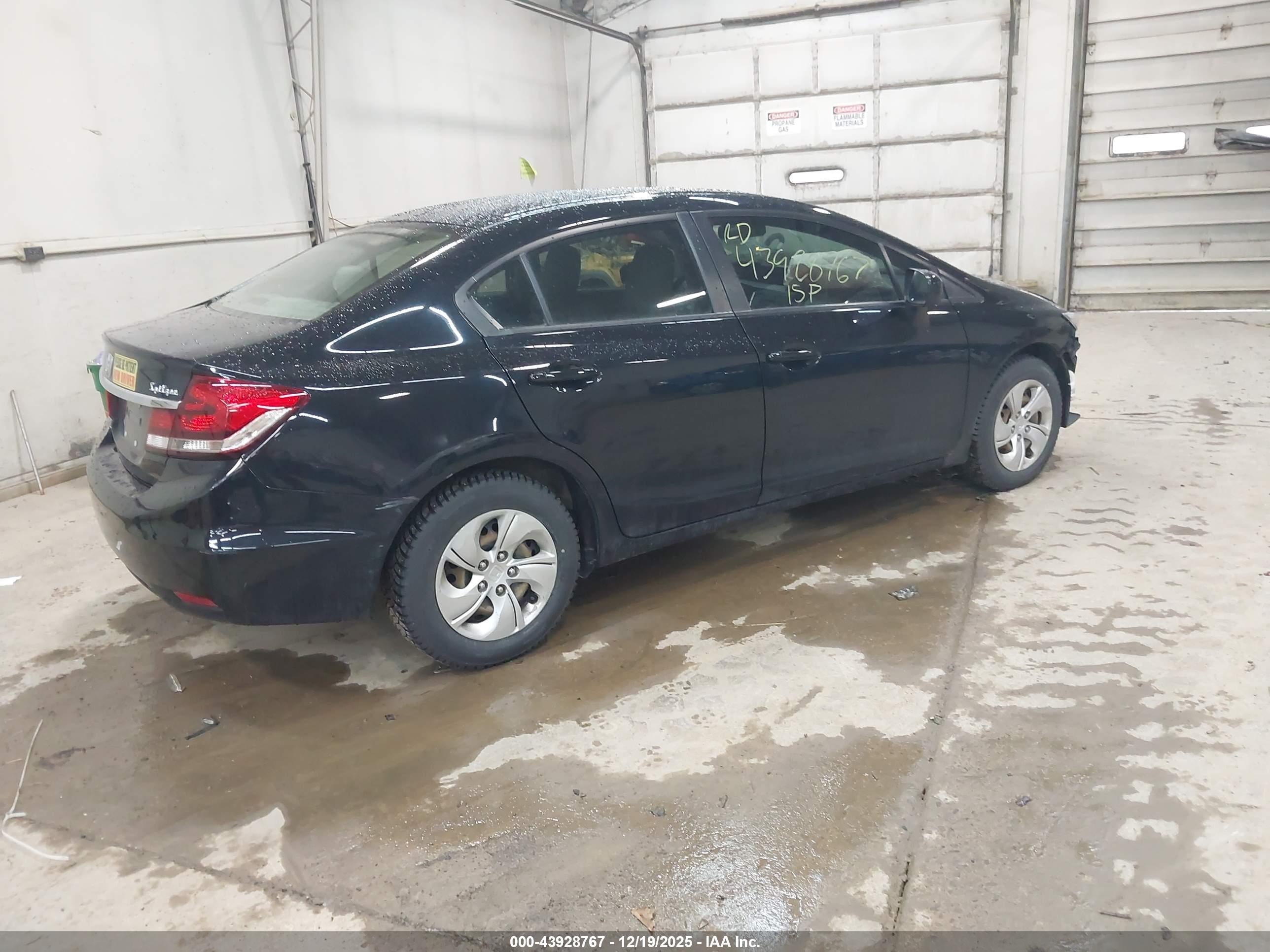 HONDA CIVIC image 4
