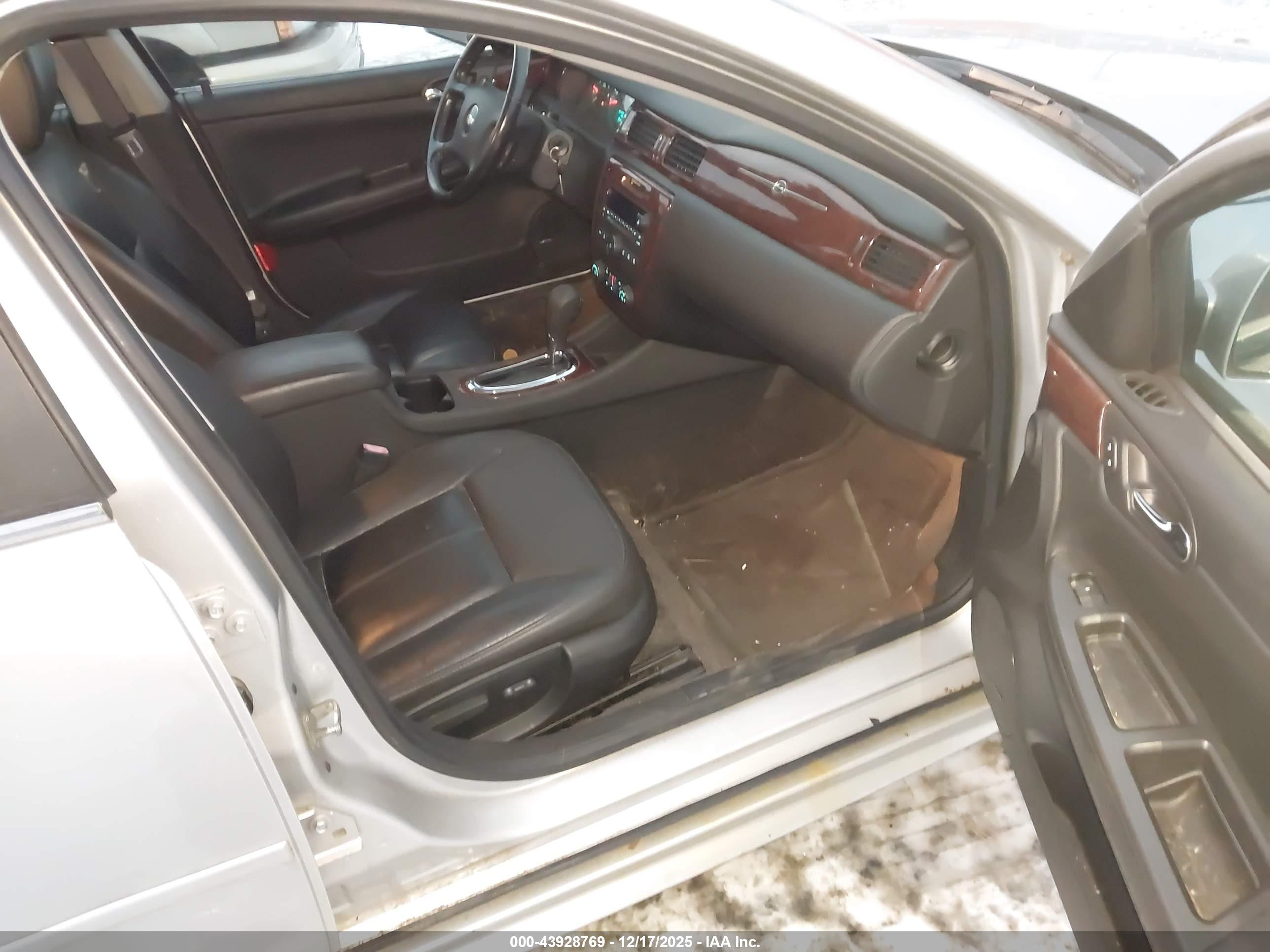 CHEVROLET IMPALA image 5