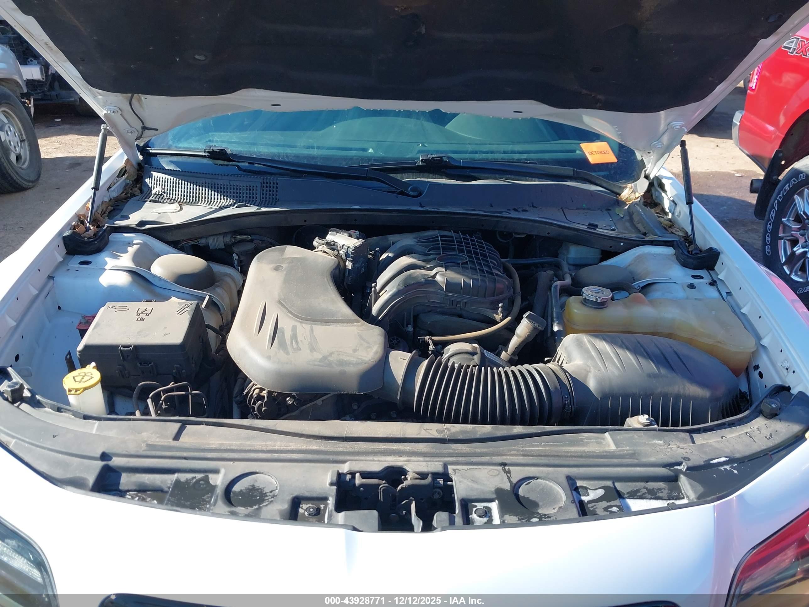 CHRYSLER 300 image 10
