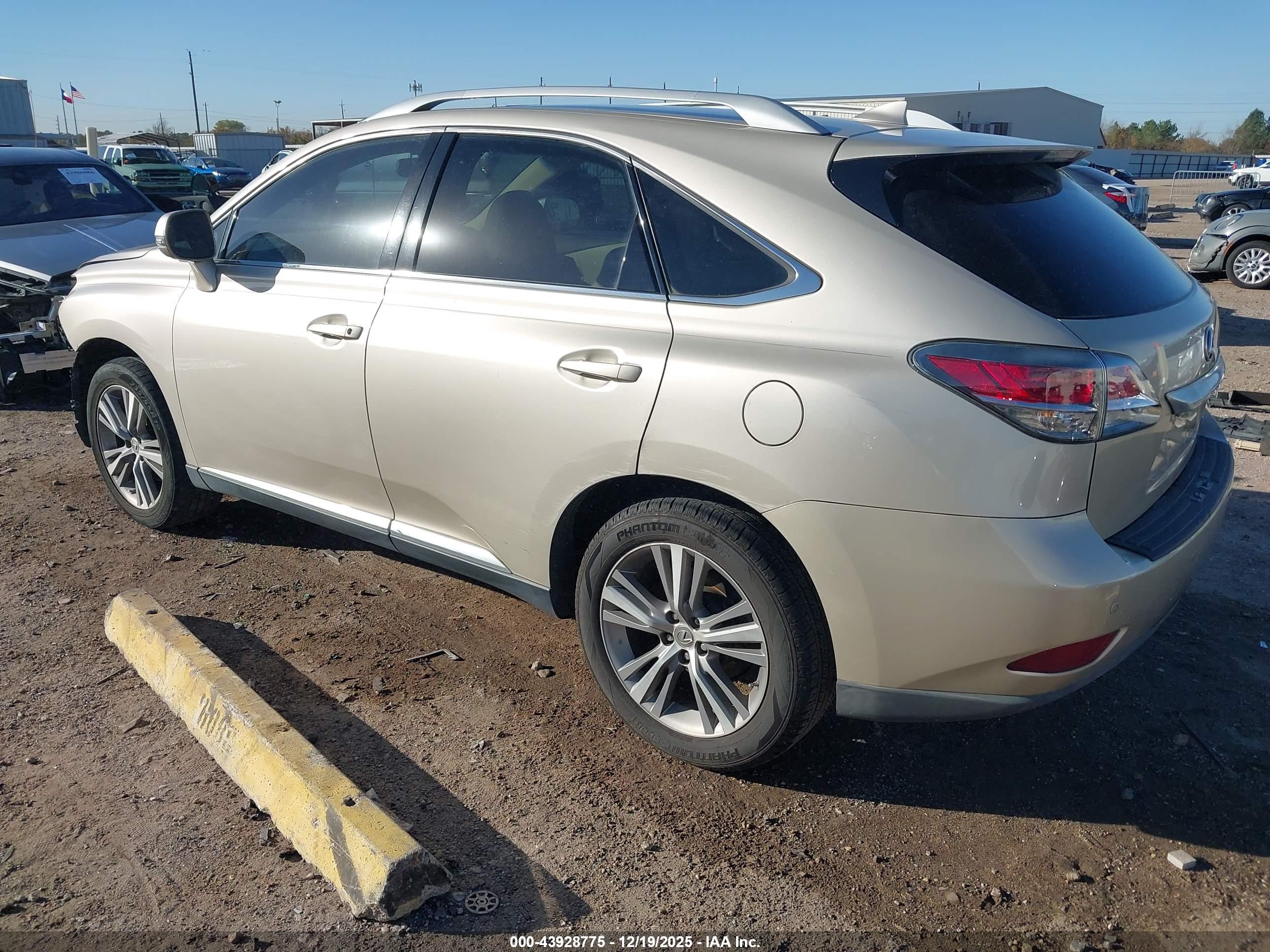 LEXUS RX image 3