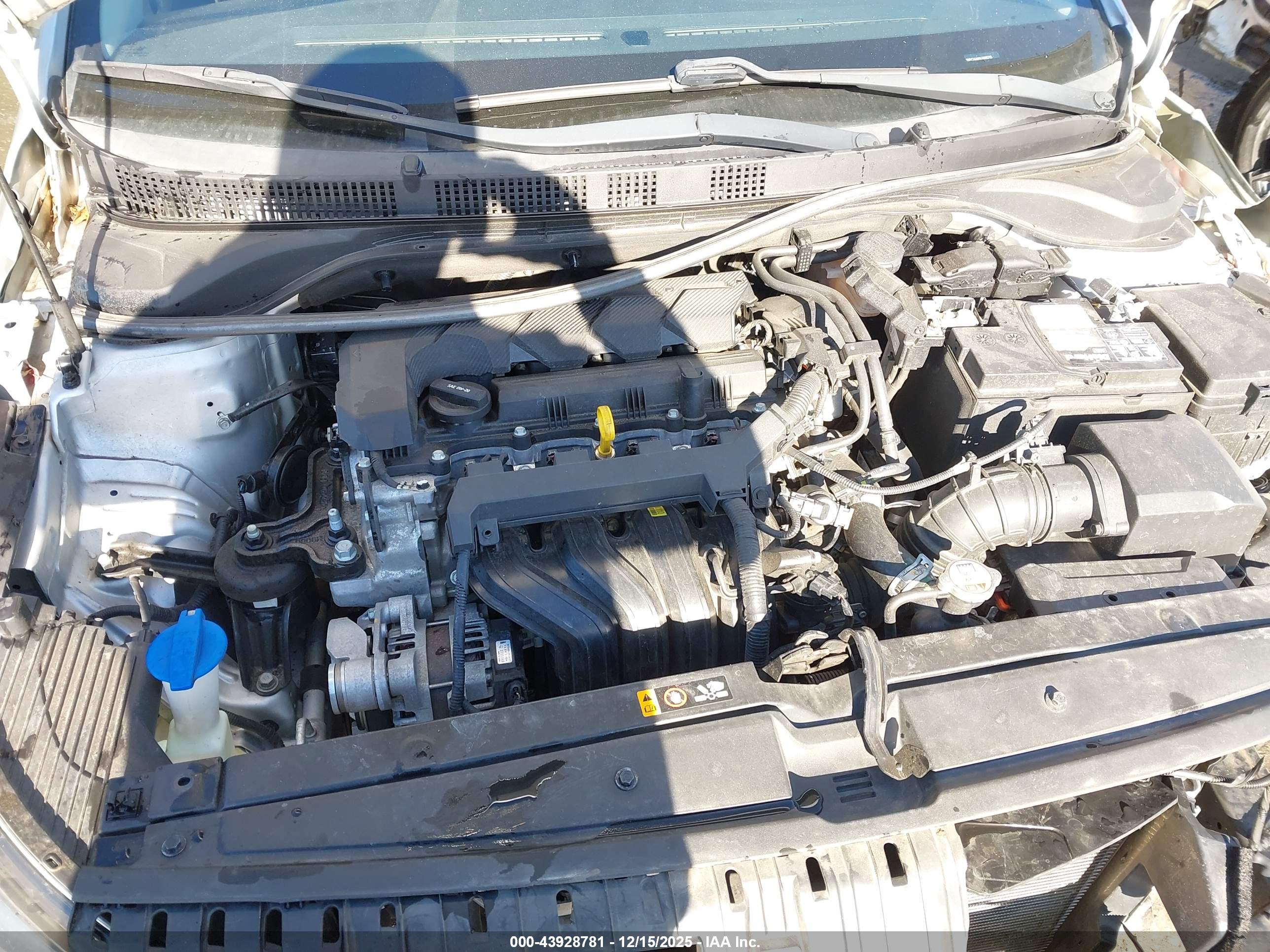 HYUNDAI ACCENT image 10