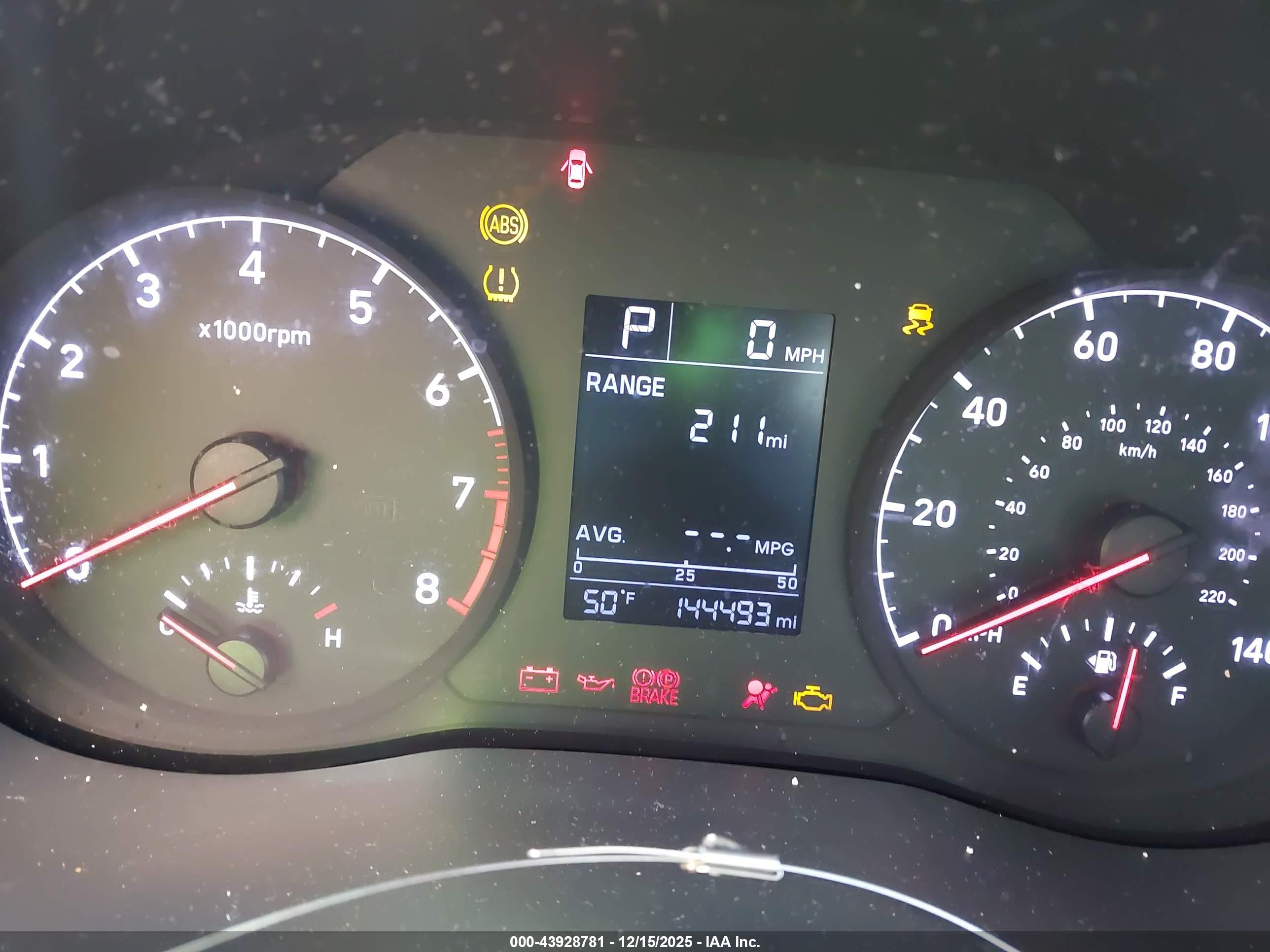 HYUNDAI ACCENT image 7