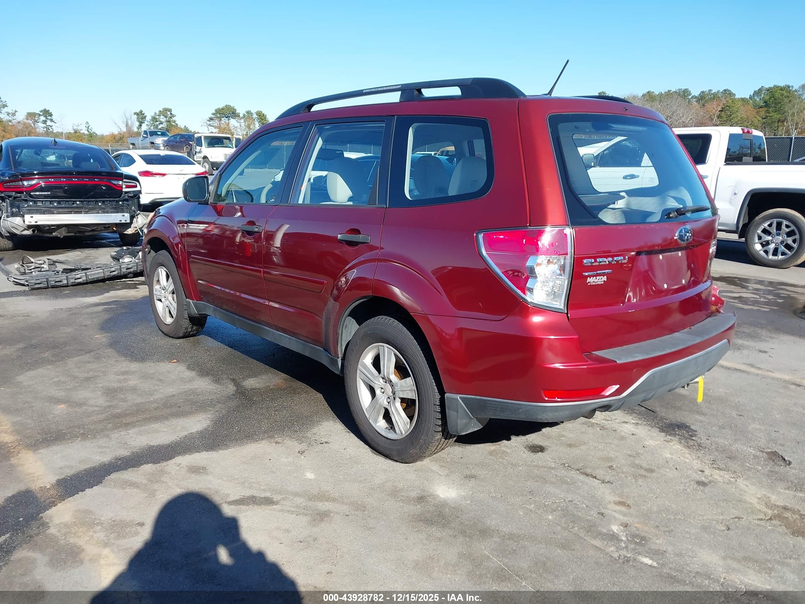 SUBARU FORESTER image 3