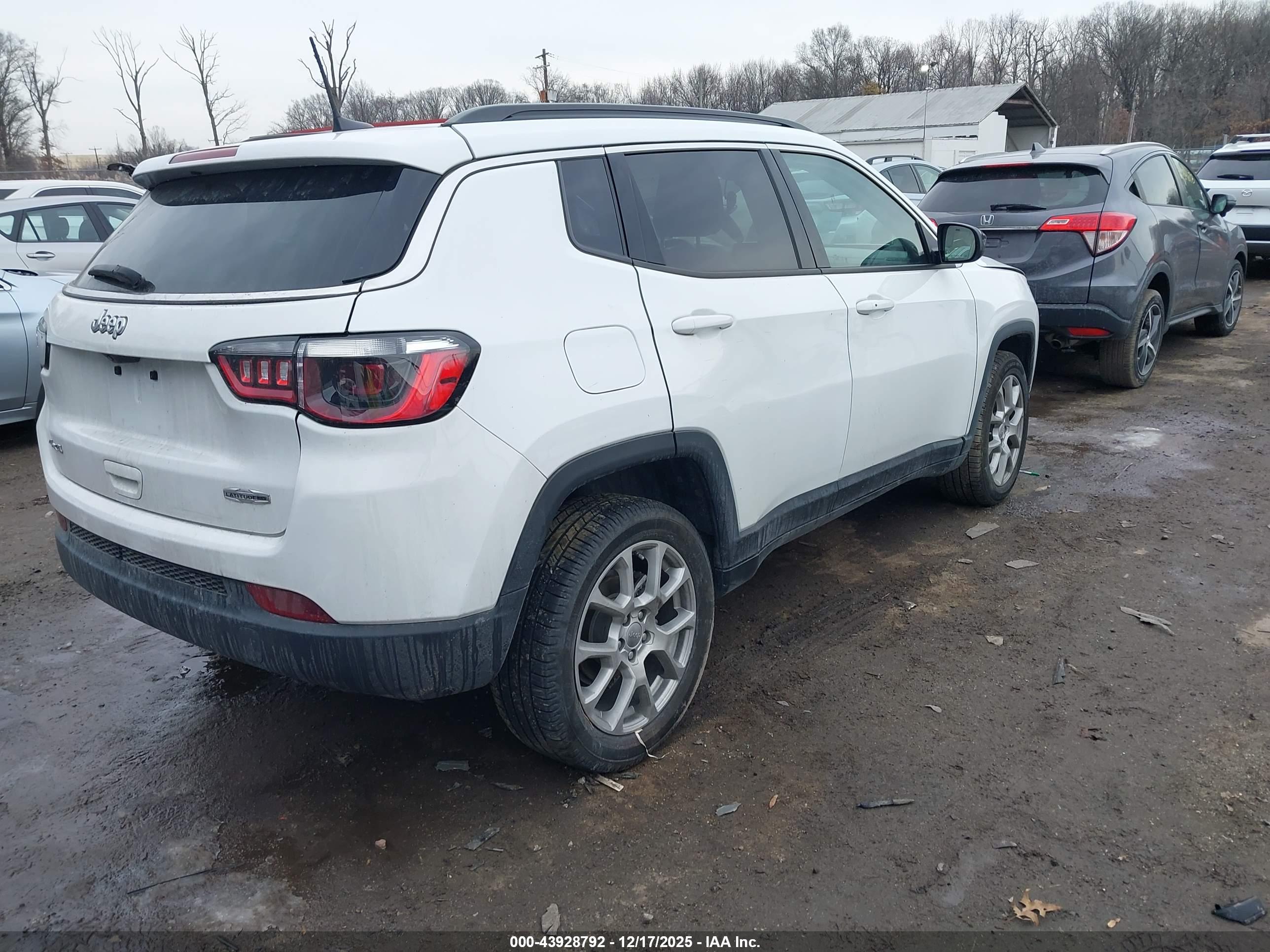 JEEP COMPASS image 4