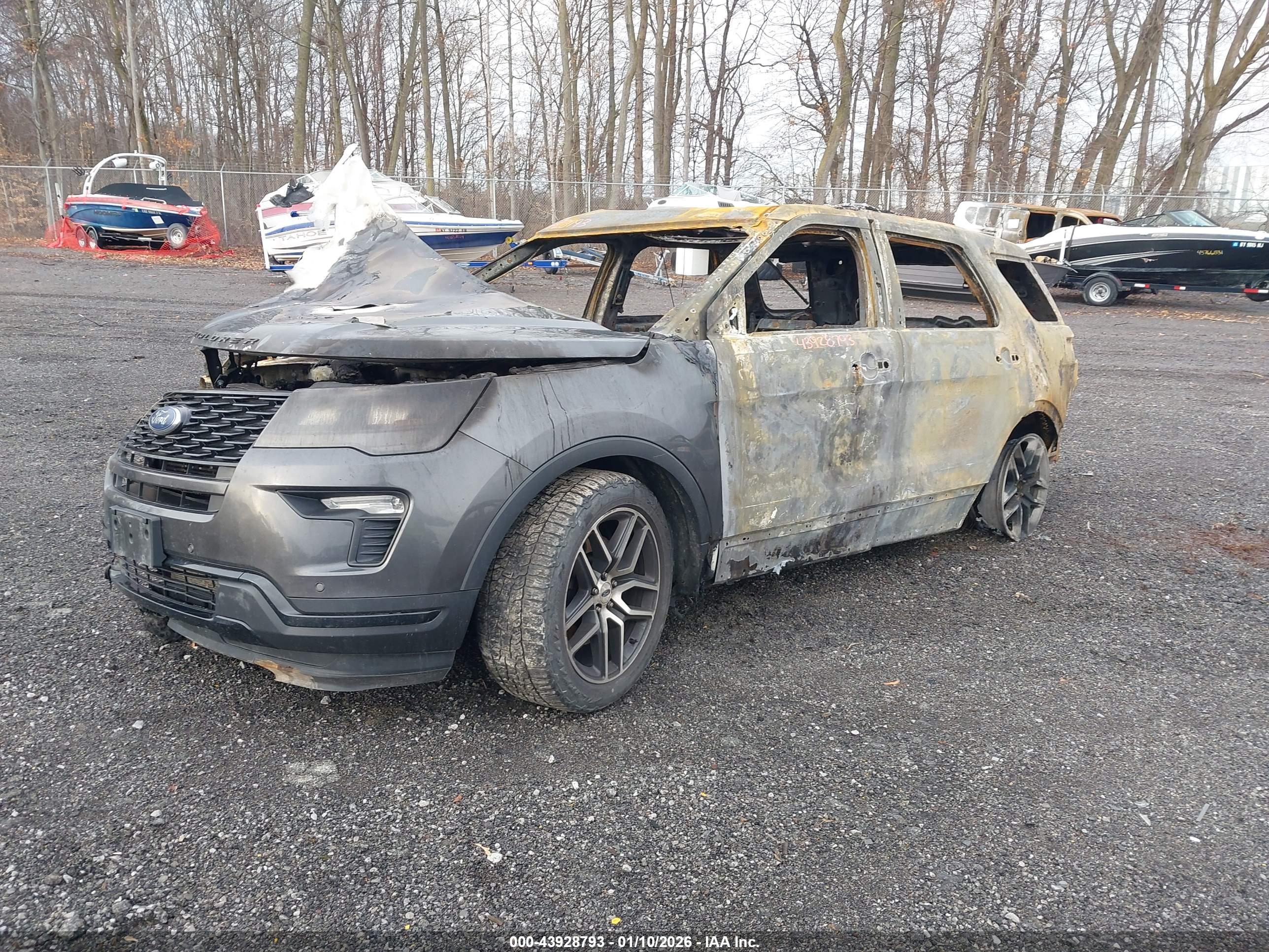 FORD EXPLORER image 2