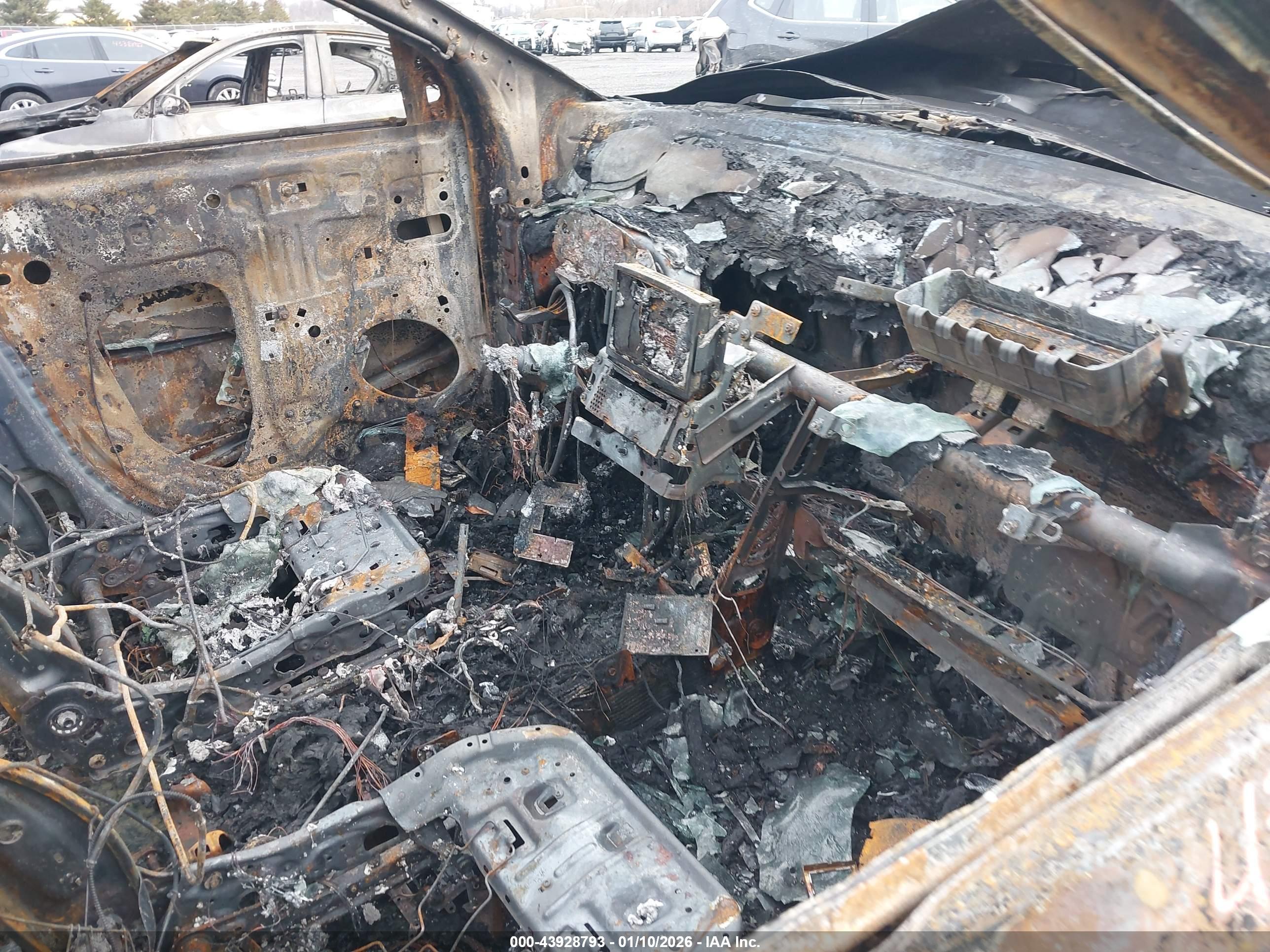 FORD EXPLORER image 5