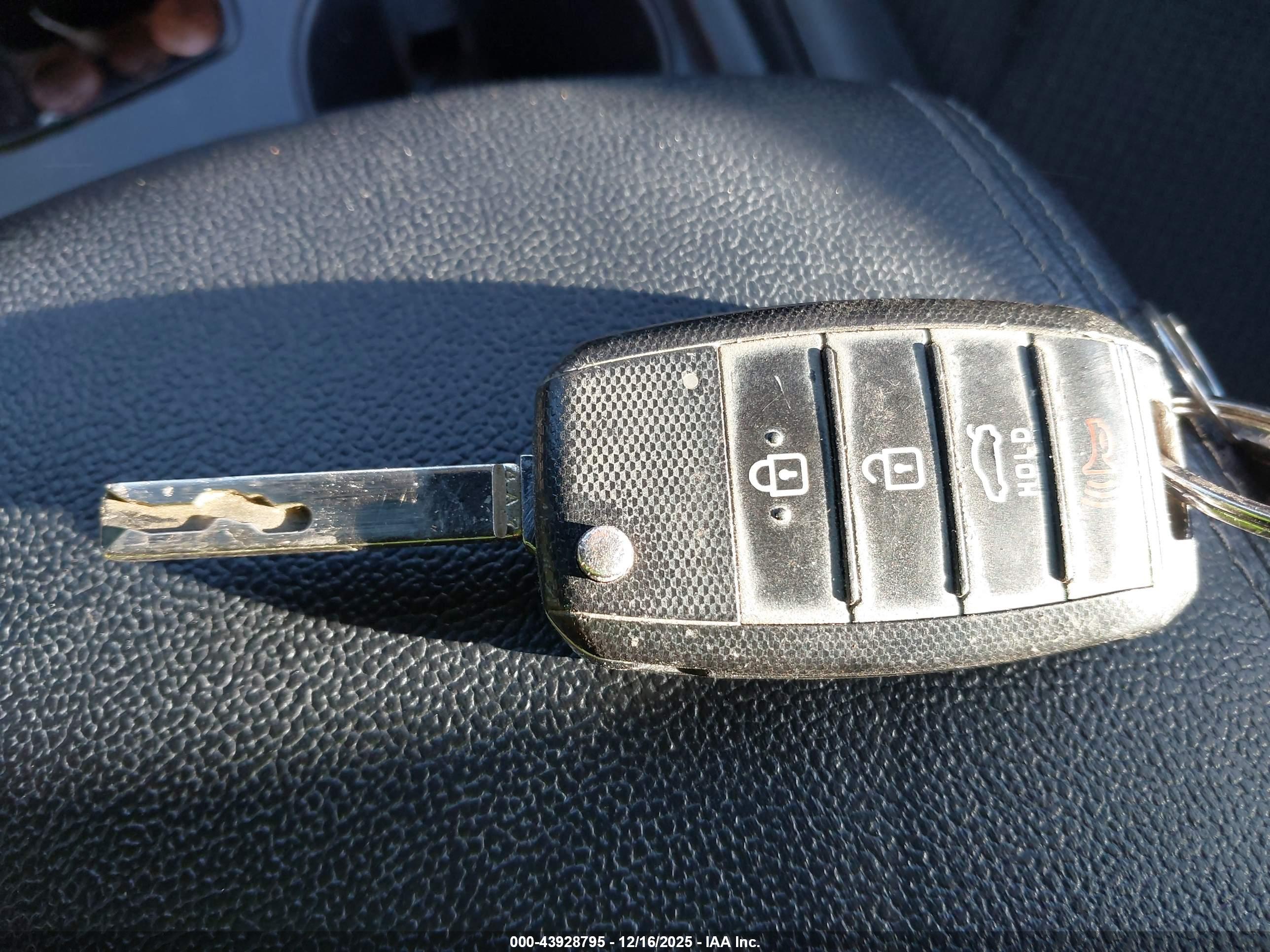 KIA OPTIMA image 11