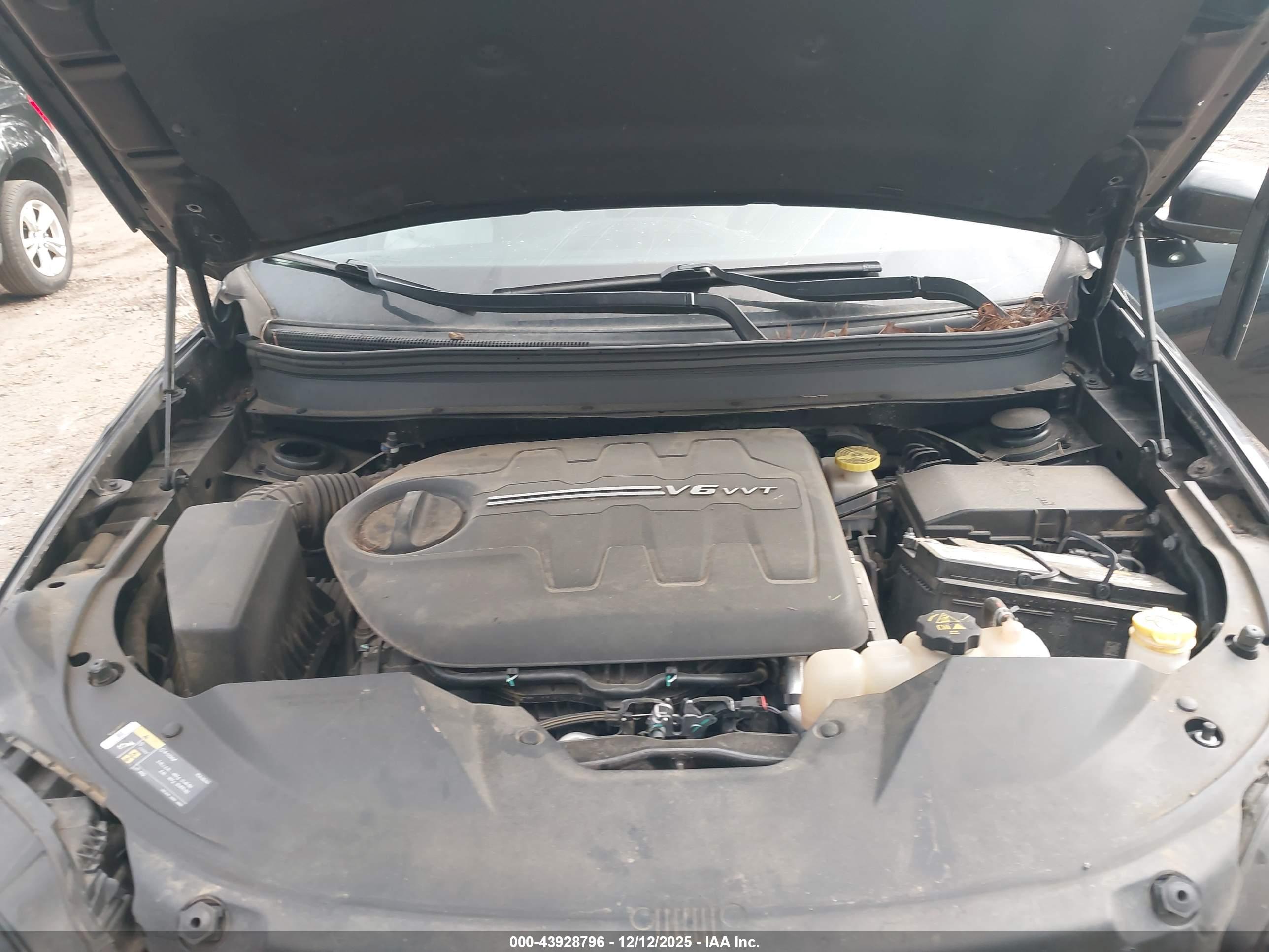 JEEP CHEROKEE image 10