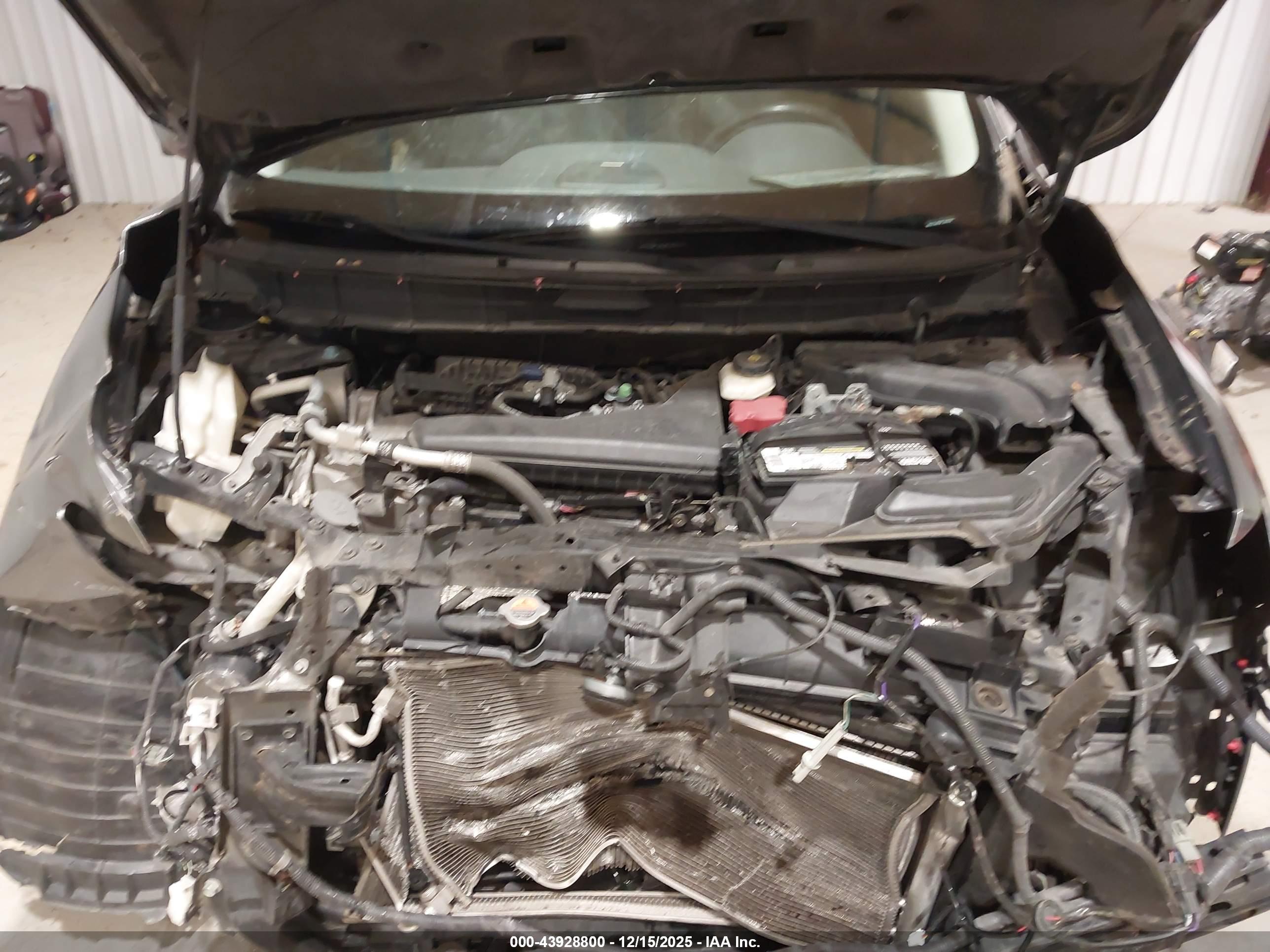 NISSAN ROGUE image 10