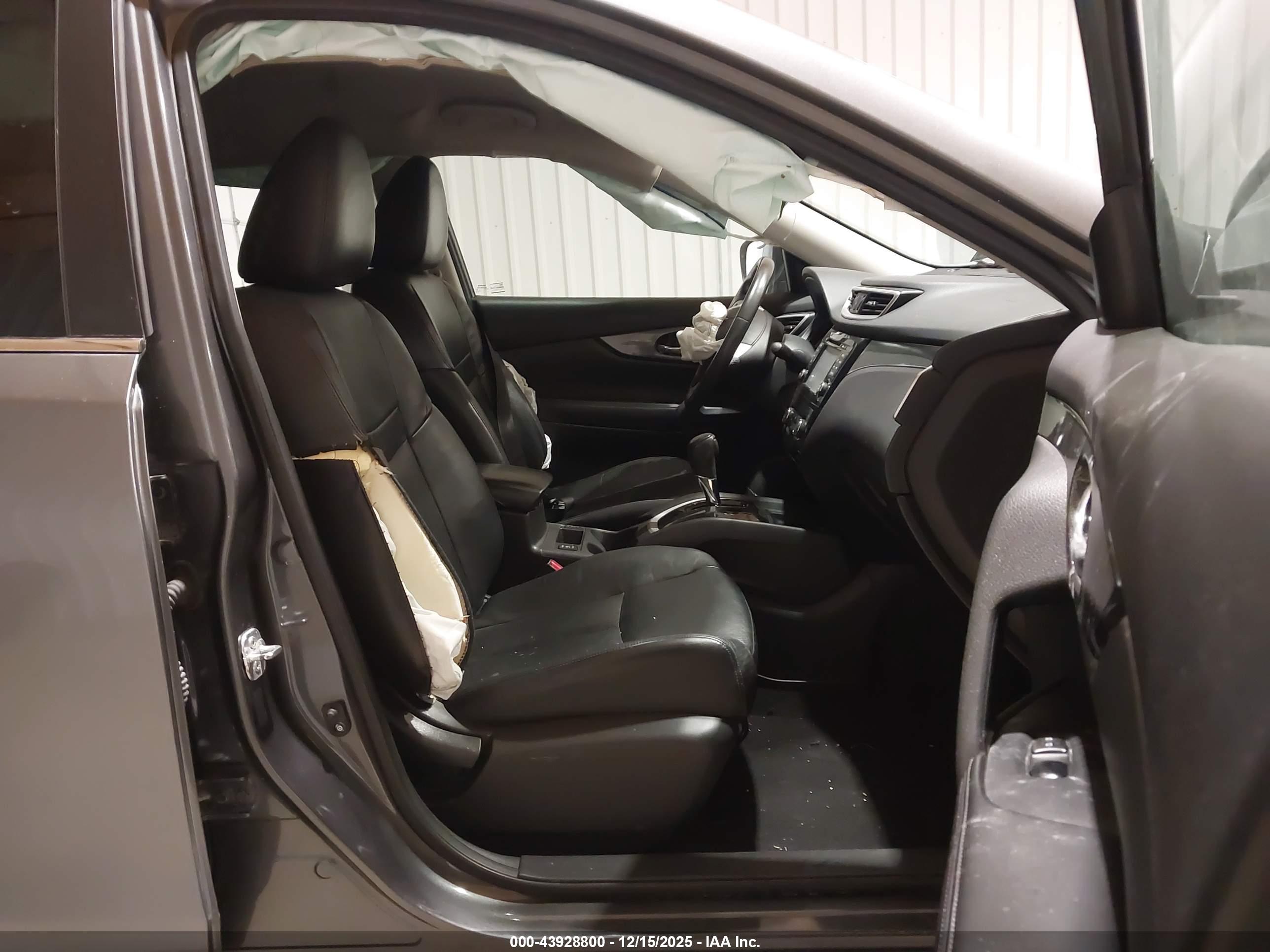 NISSAN ROGUE image 5