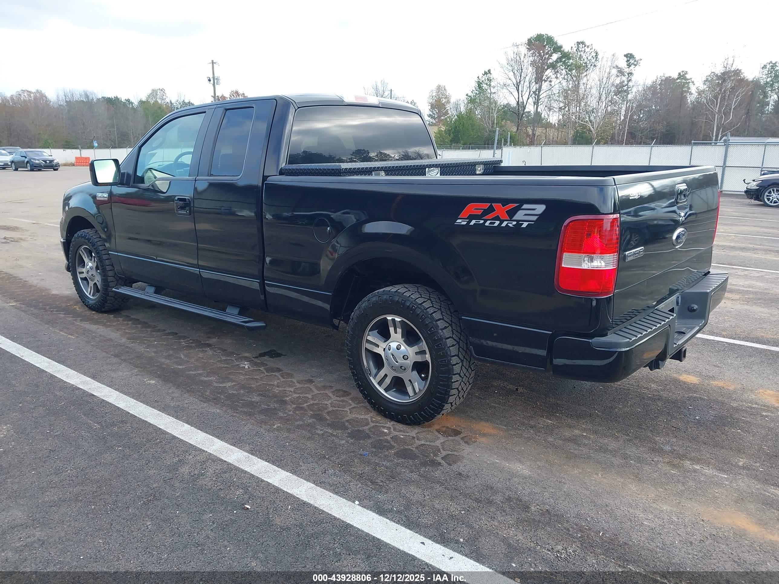 FORD F-150 image 3