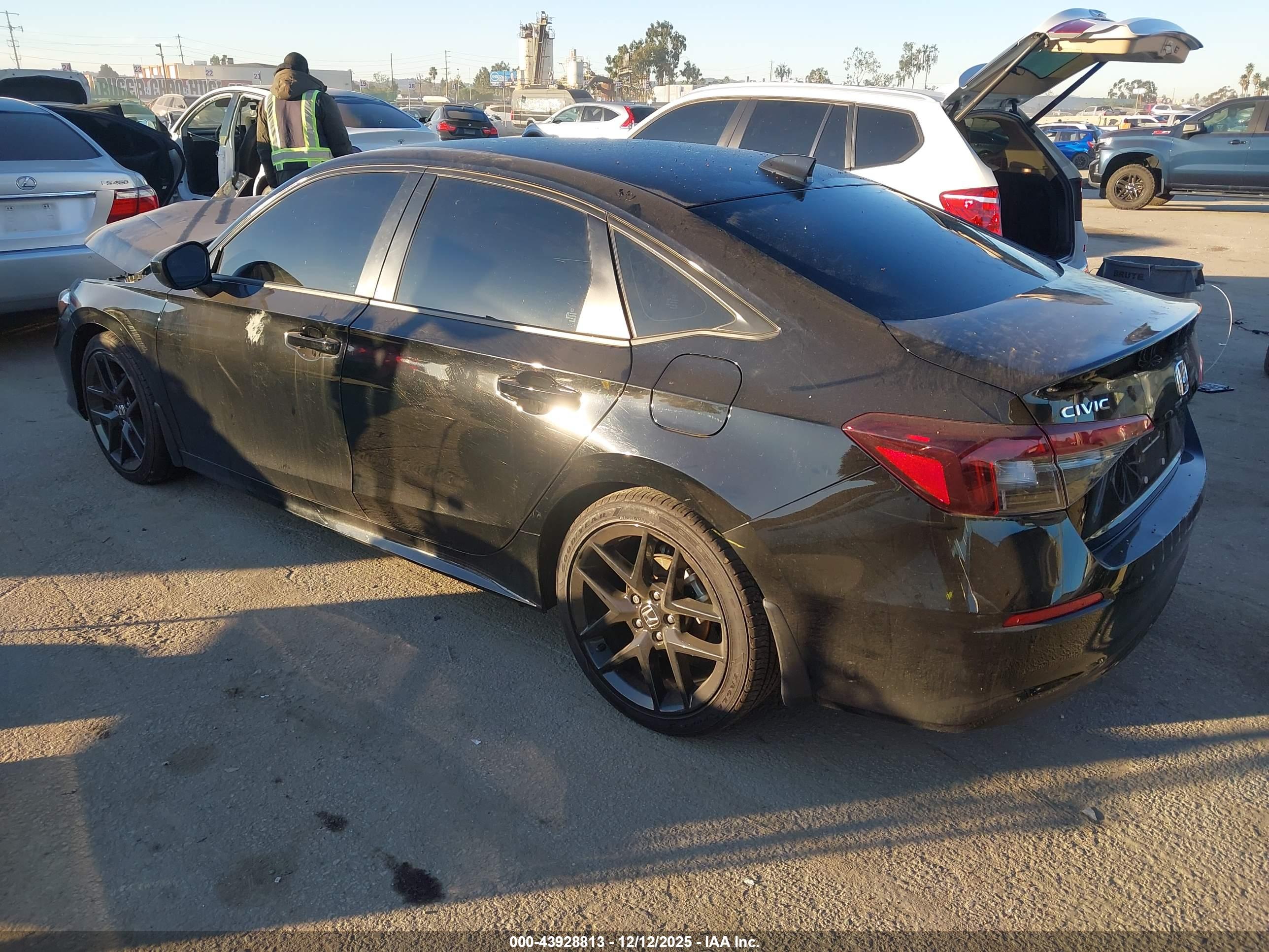 HONDA CIVIC image 3
