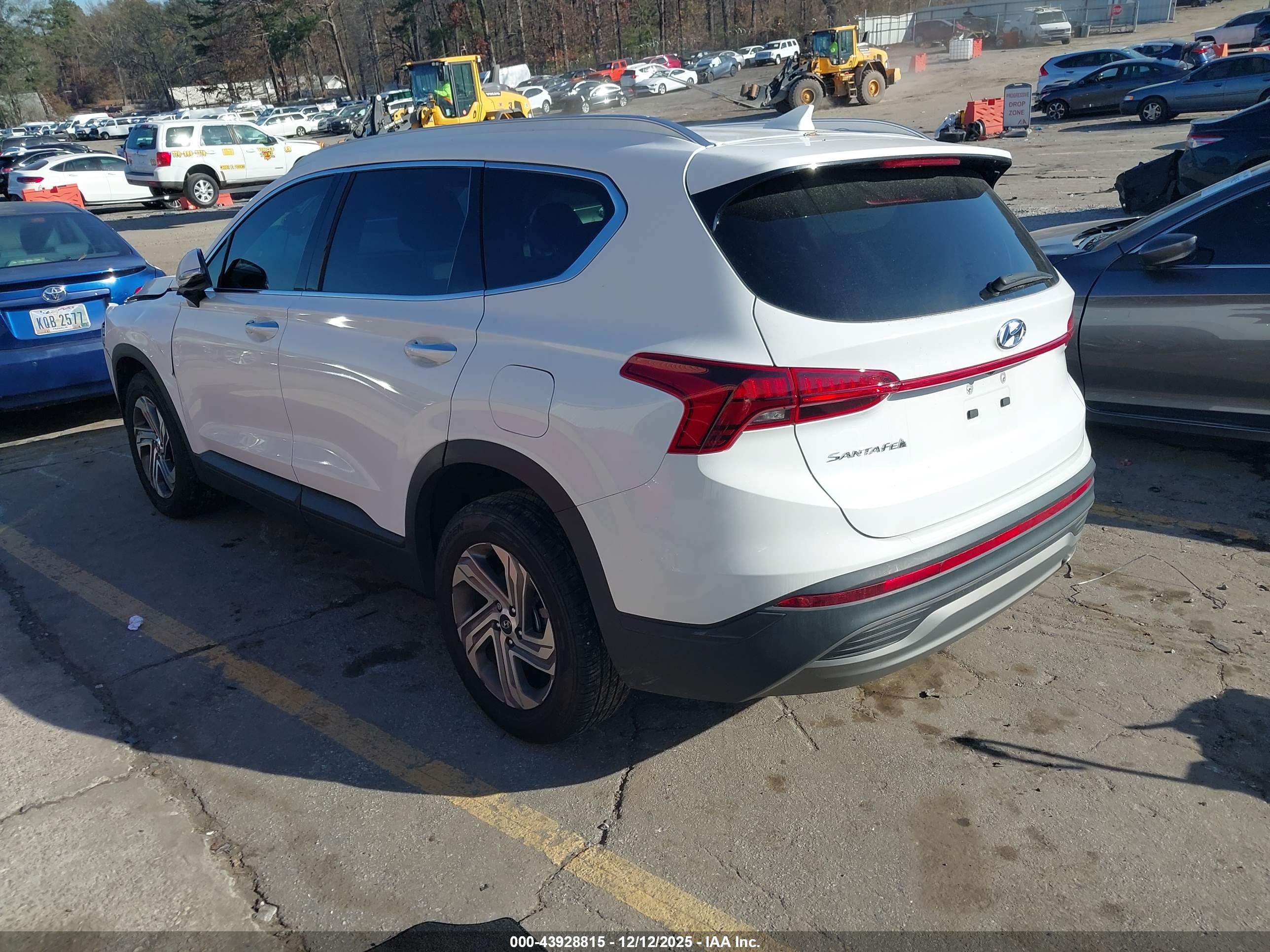 HYUNDAI SANTA image 3