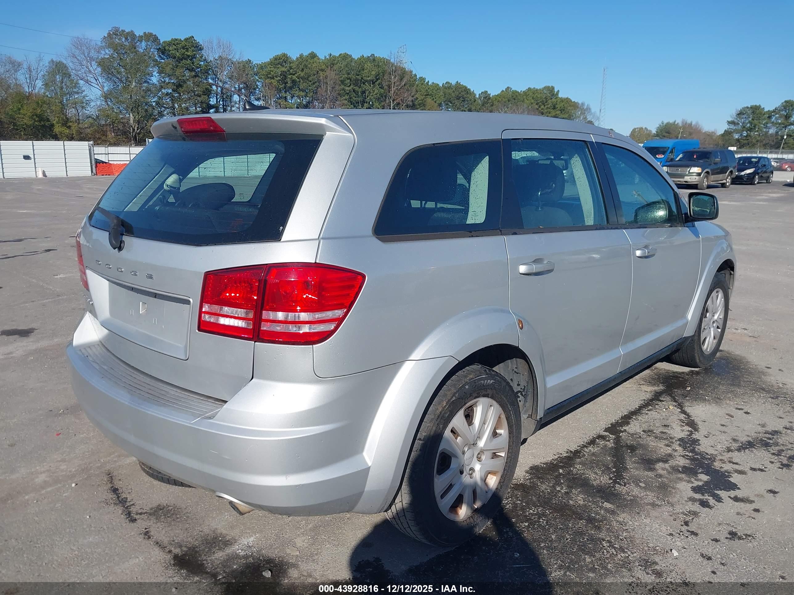 DODGE JOURNEY image 4