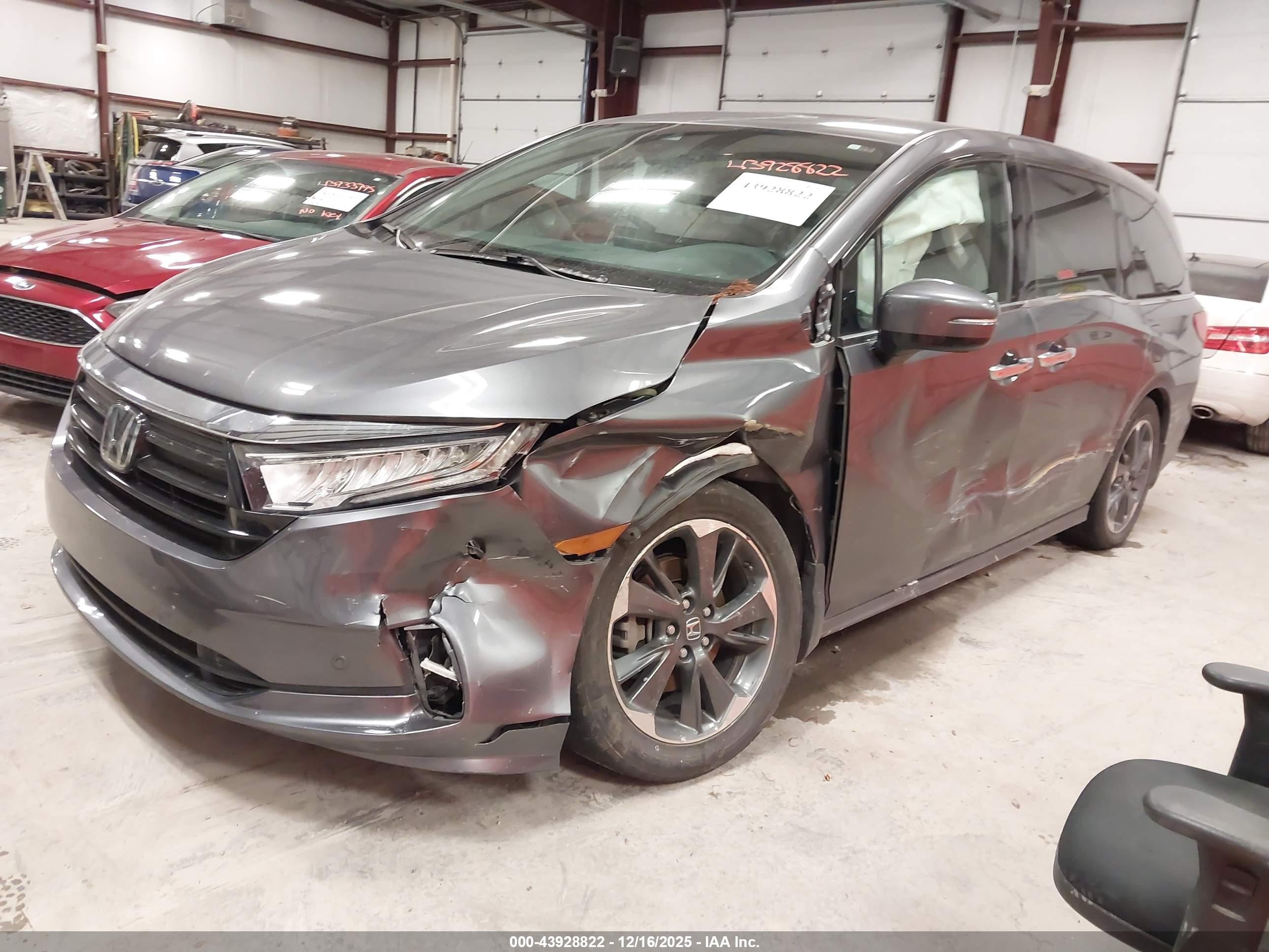 HONDA ODYSSEY image 2