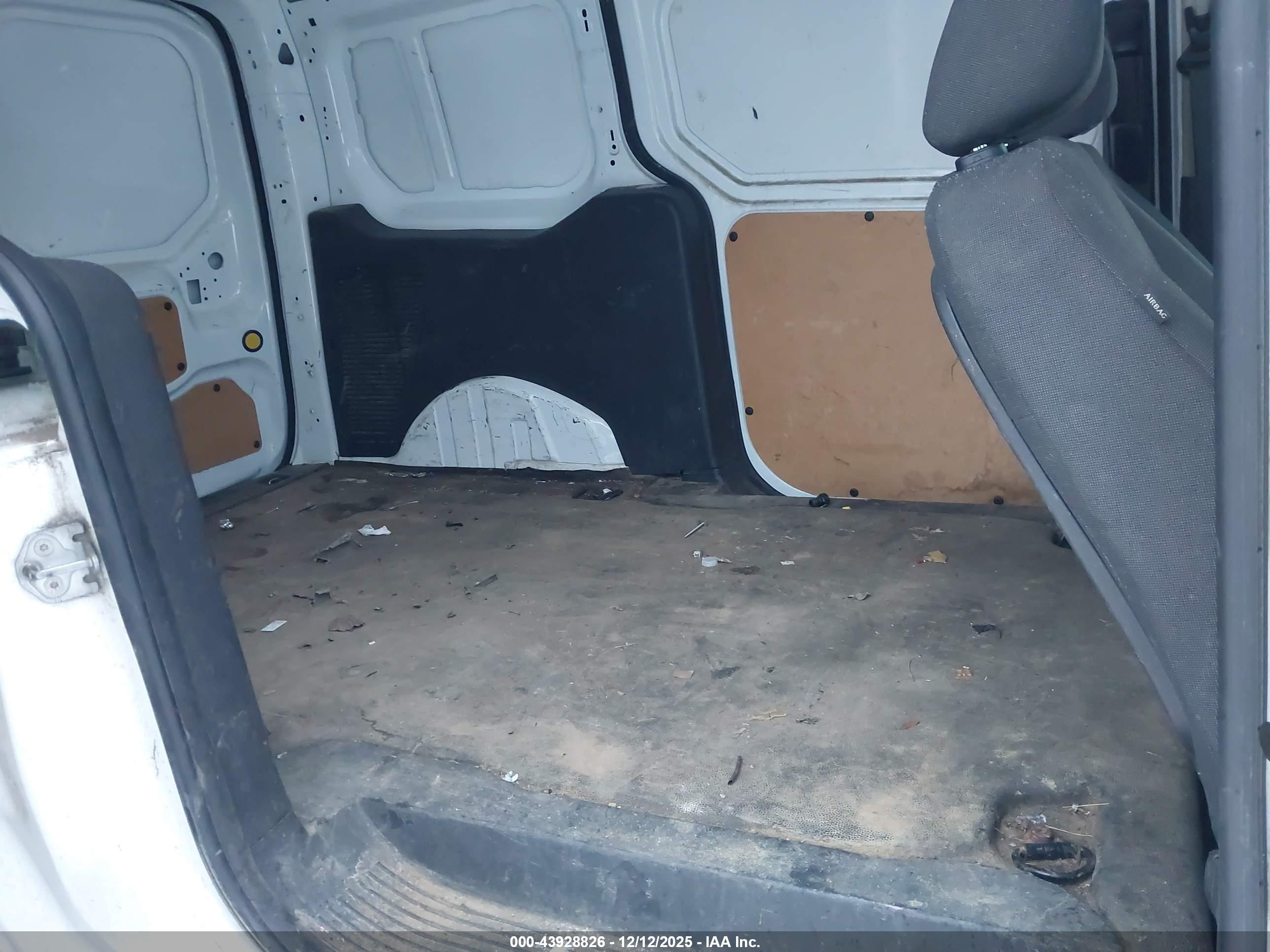 FORD TRANSIT image 8