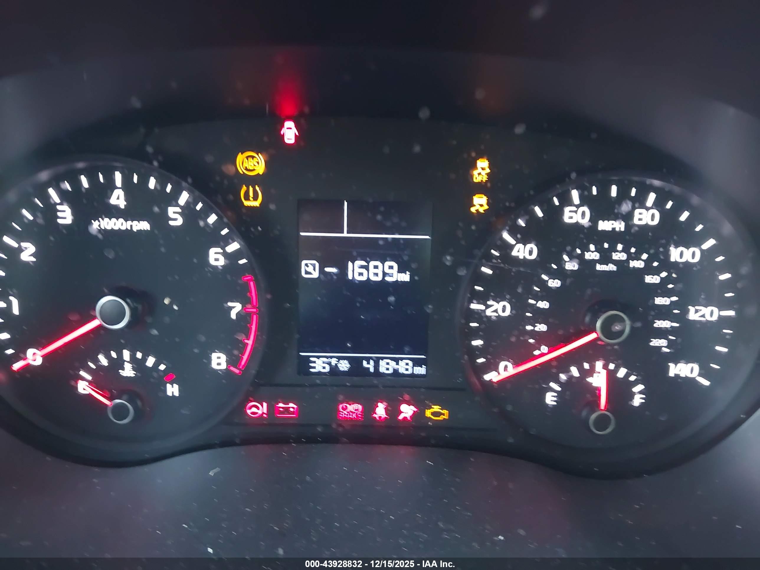 KIA RIO image 7