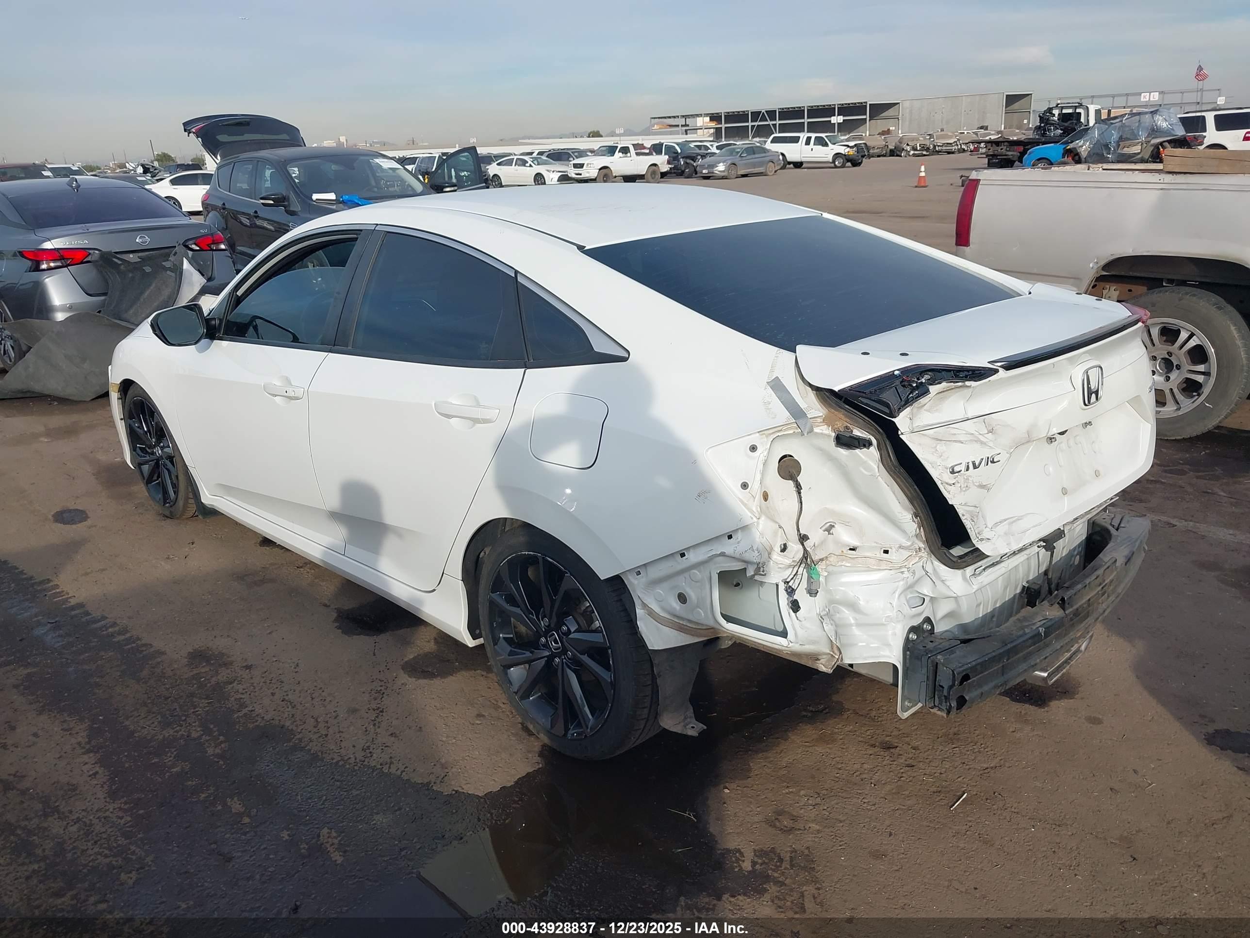 HONDA CIVIC image 3