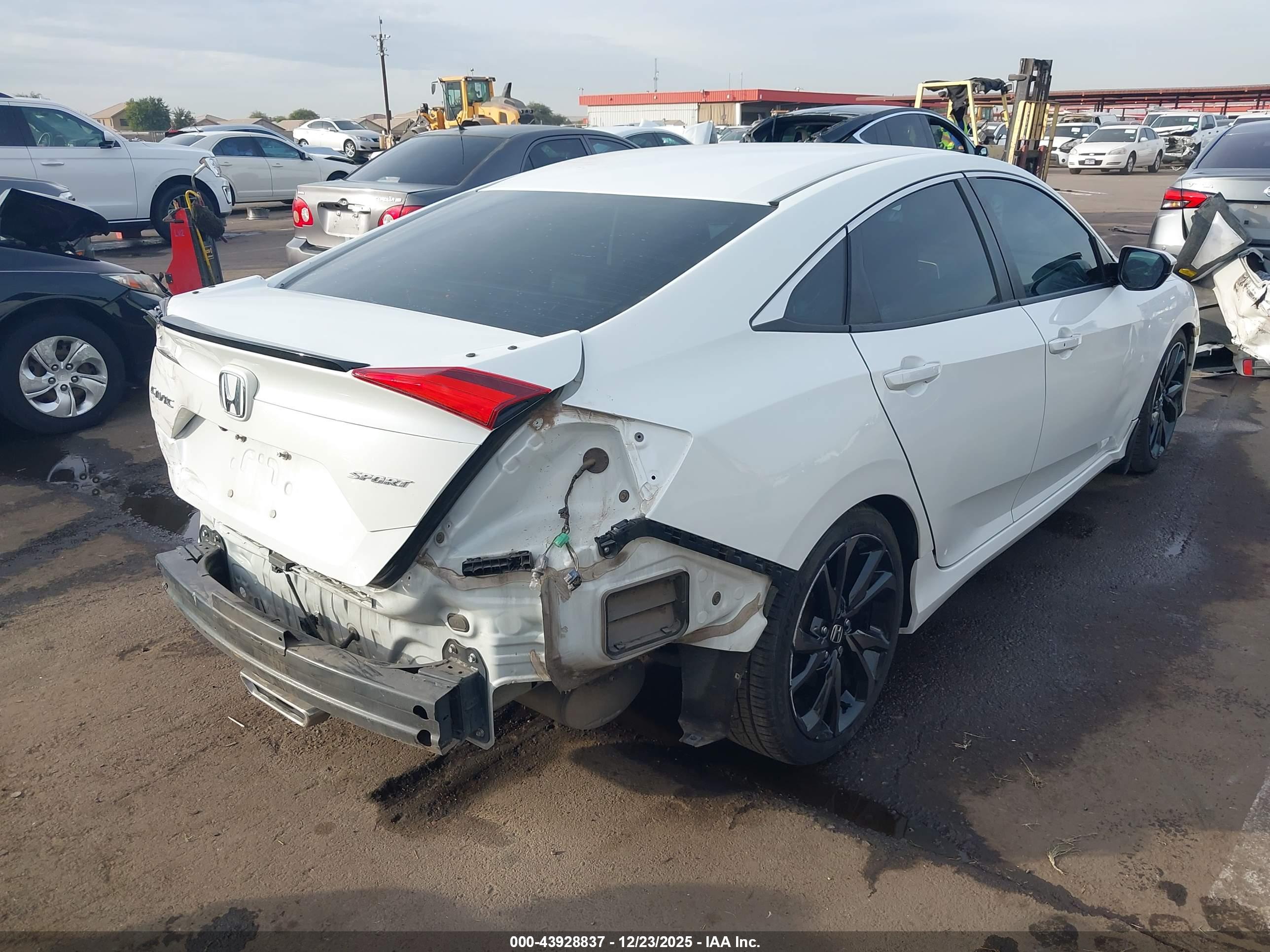 HONDA CIVIC image 4