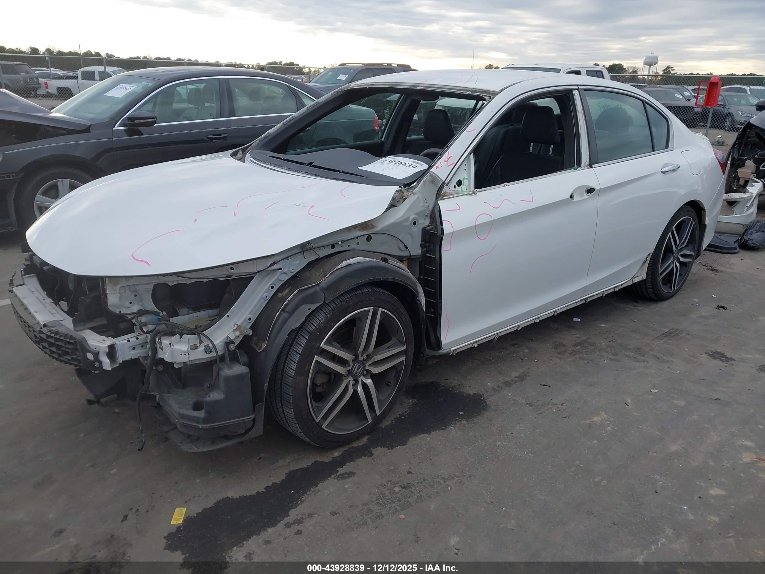 HONDA ACCORD image 2