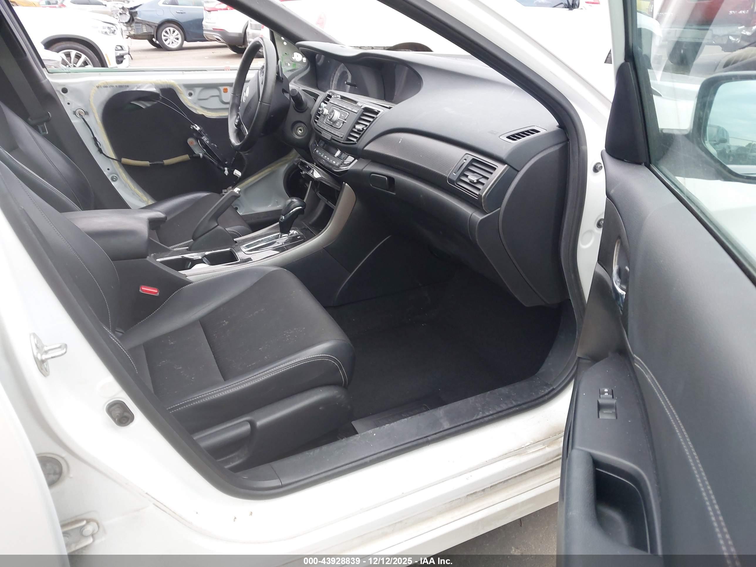 HONDA ACCORD image 5