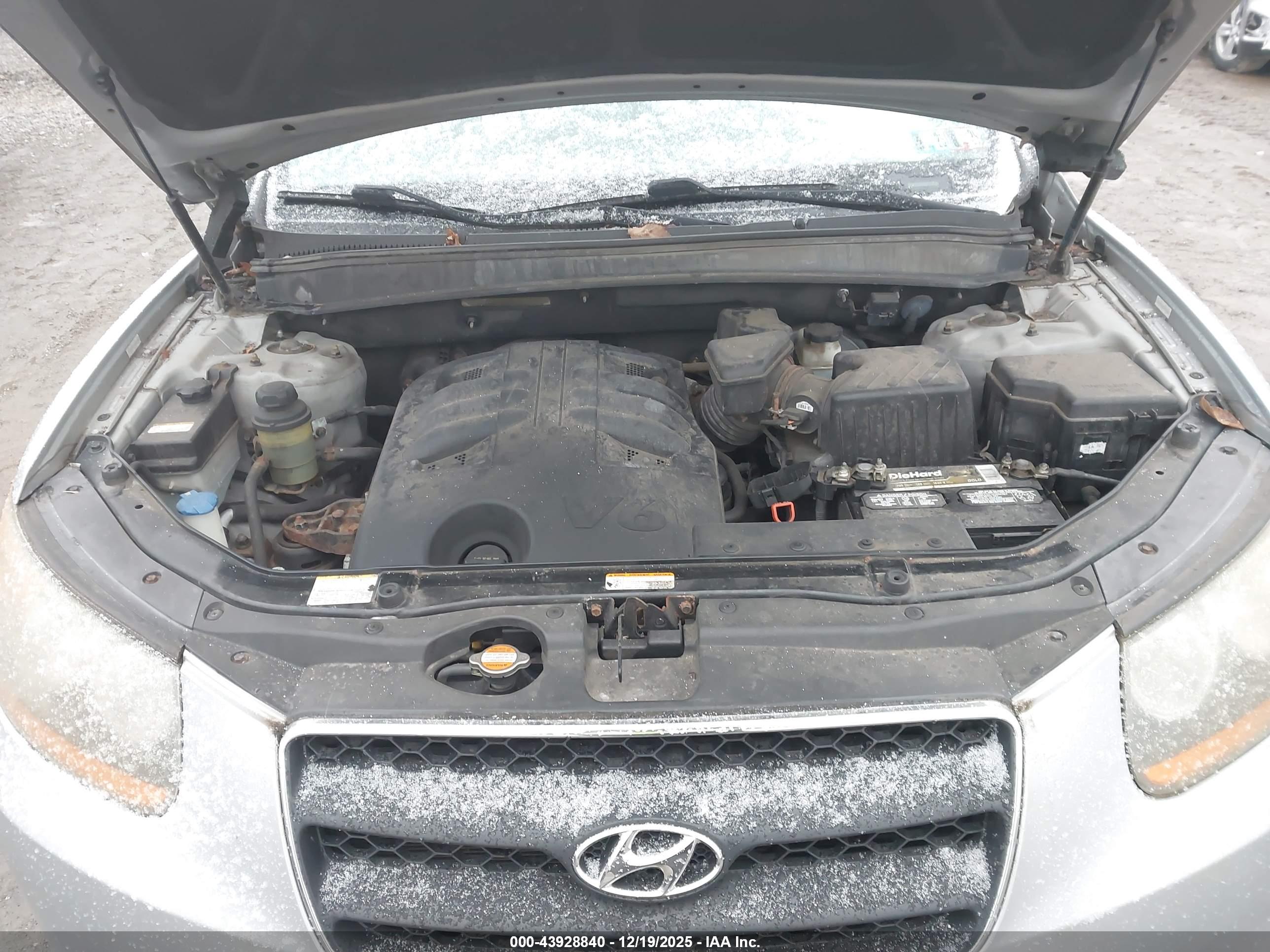 HYUNDAI SANTA image 10