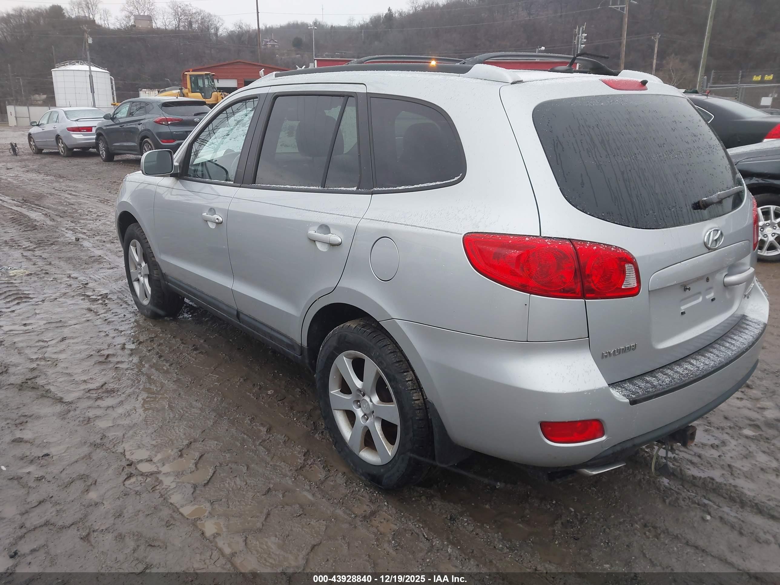 HYUNDAI SANTA image 3
