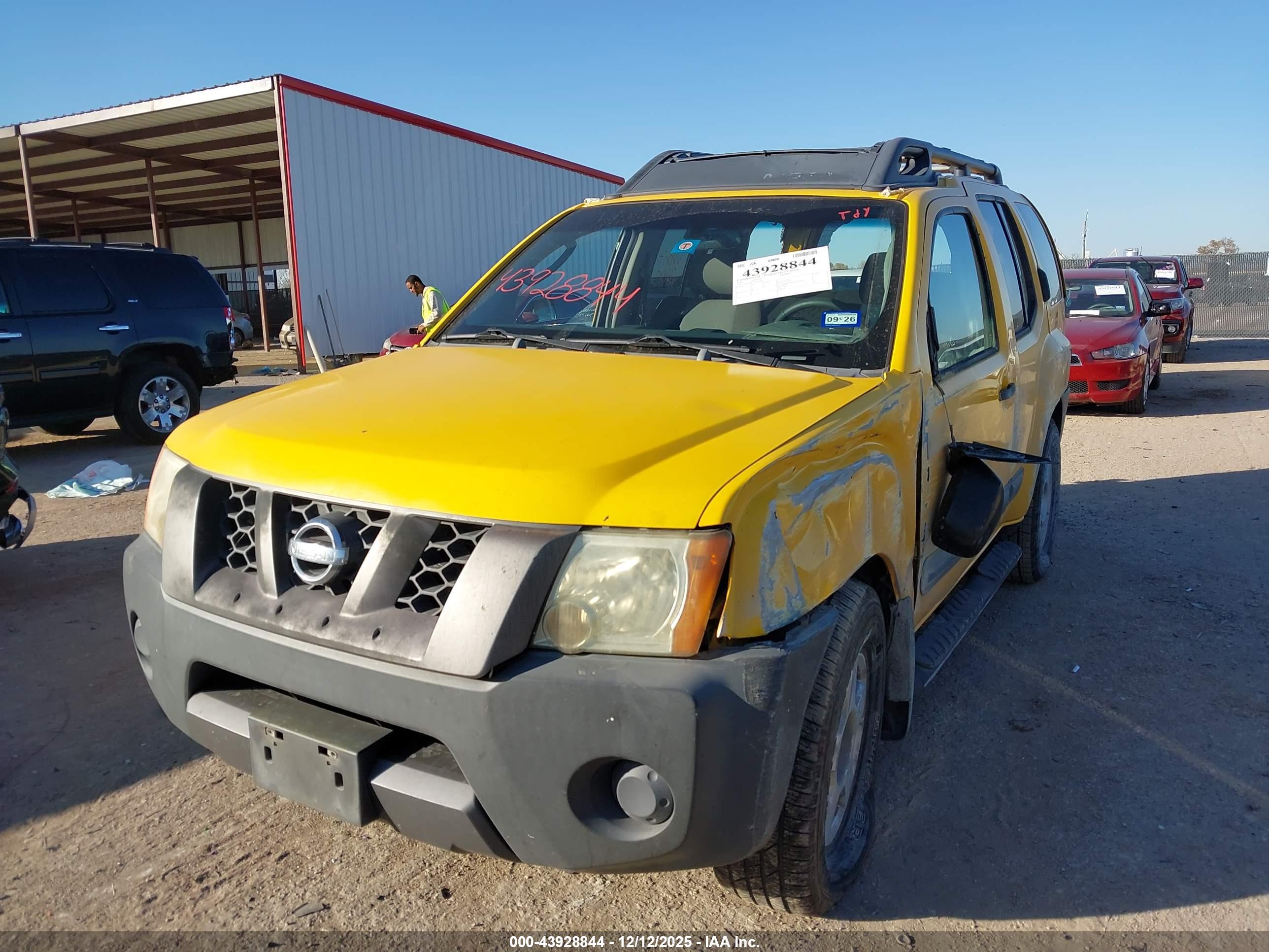 NISSAN XTERRA image 2
