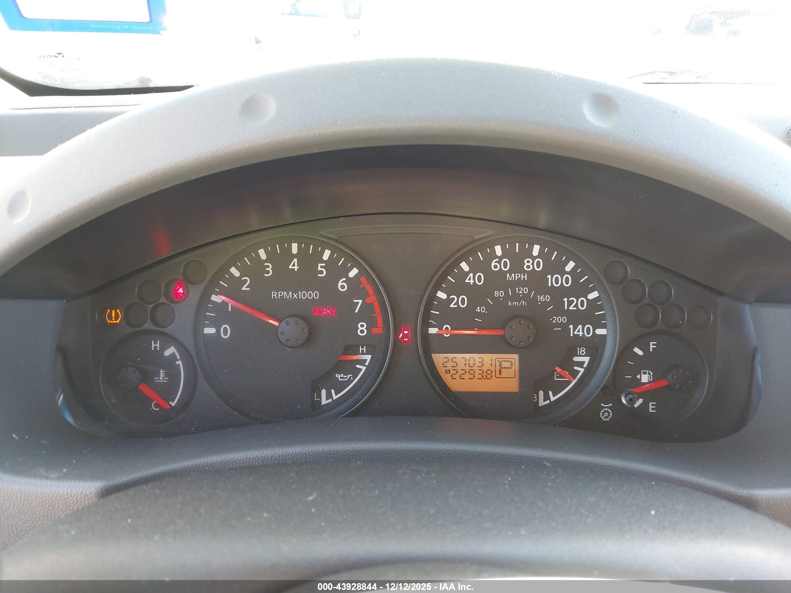 NISSAN XTERRA image 7