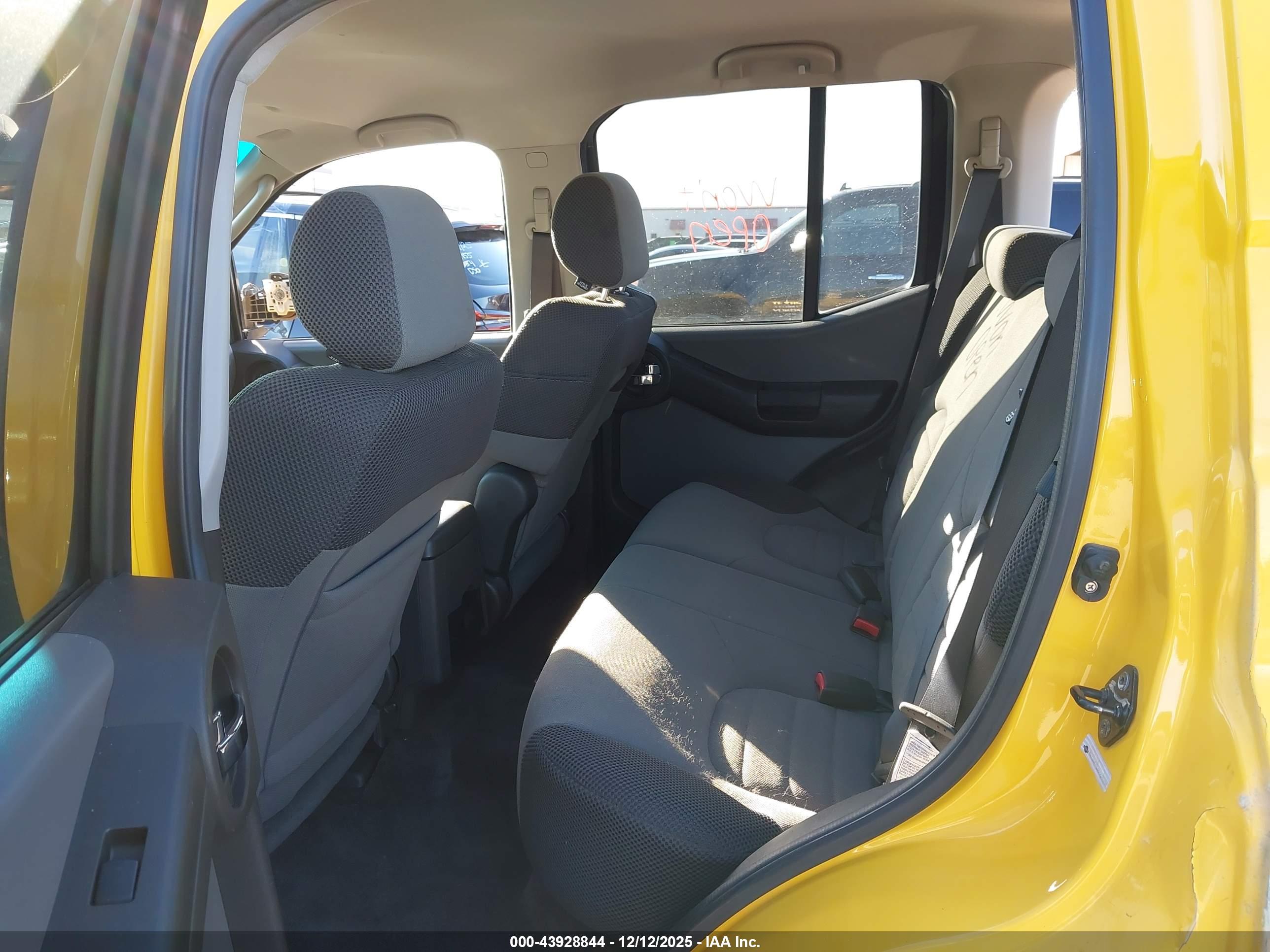 NISSAN XTERRA image 8