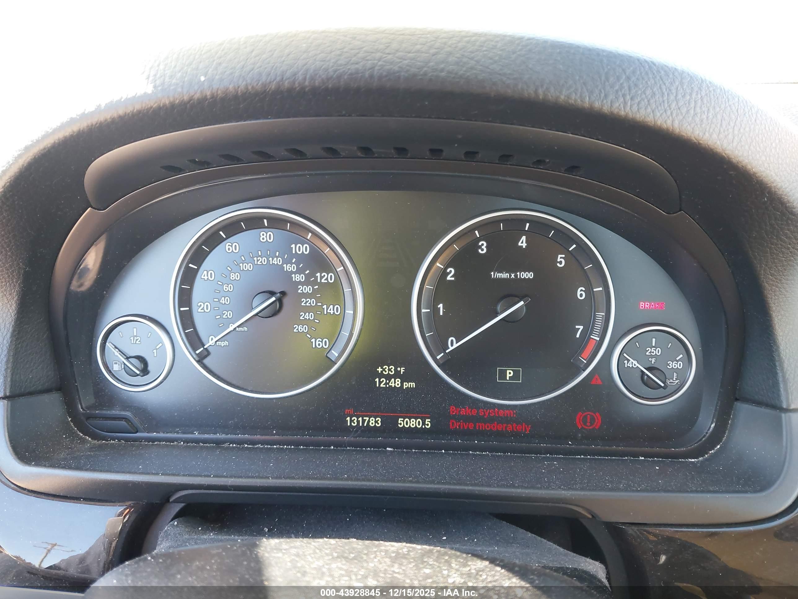 BMW 528I image 7