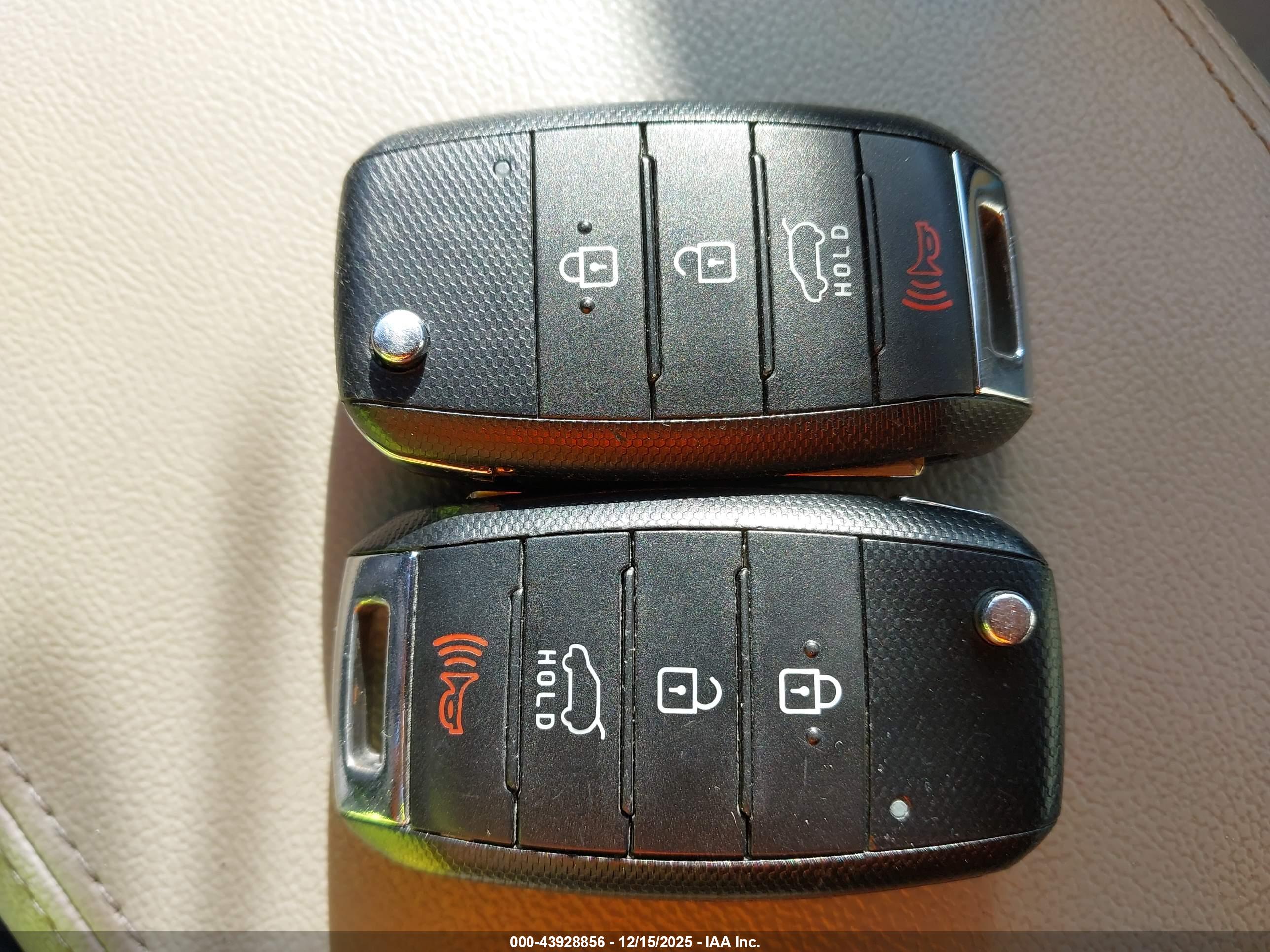 KIA SORENTO image 11