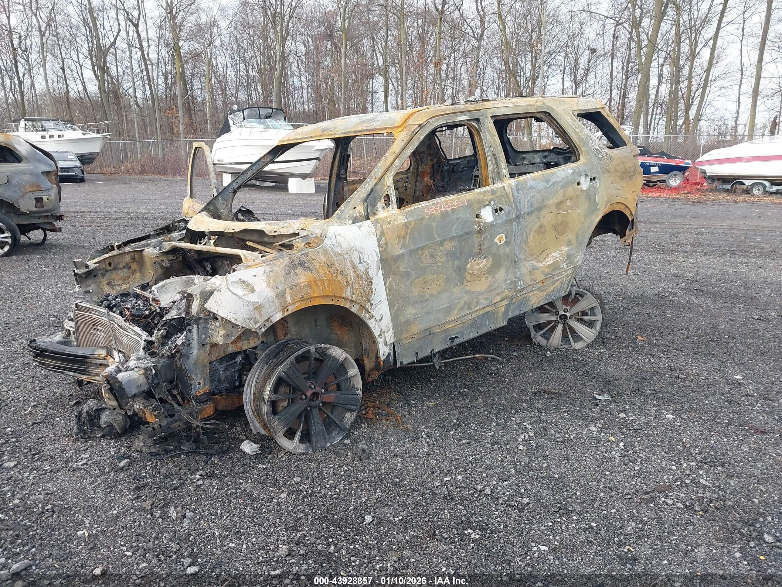 FORD EXPLORER image 2