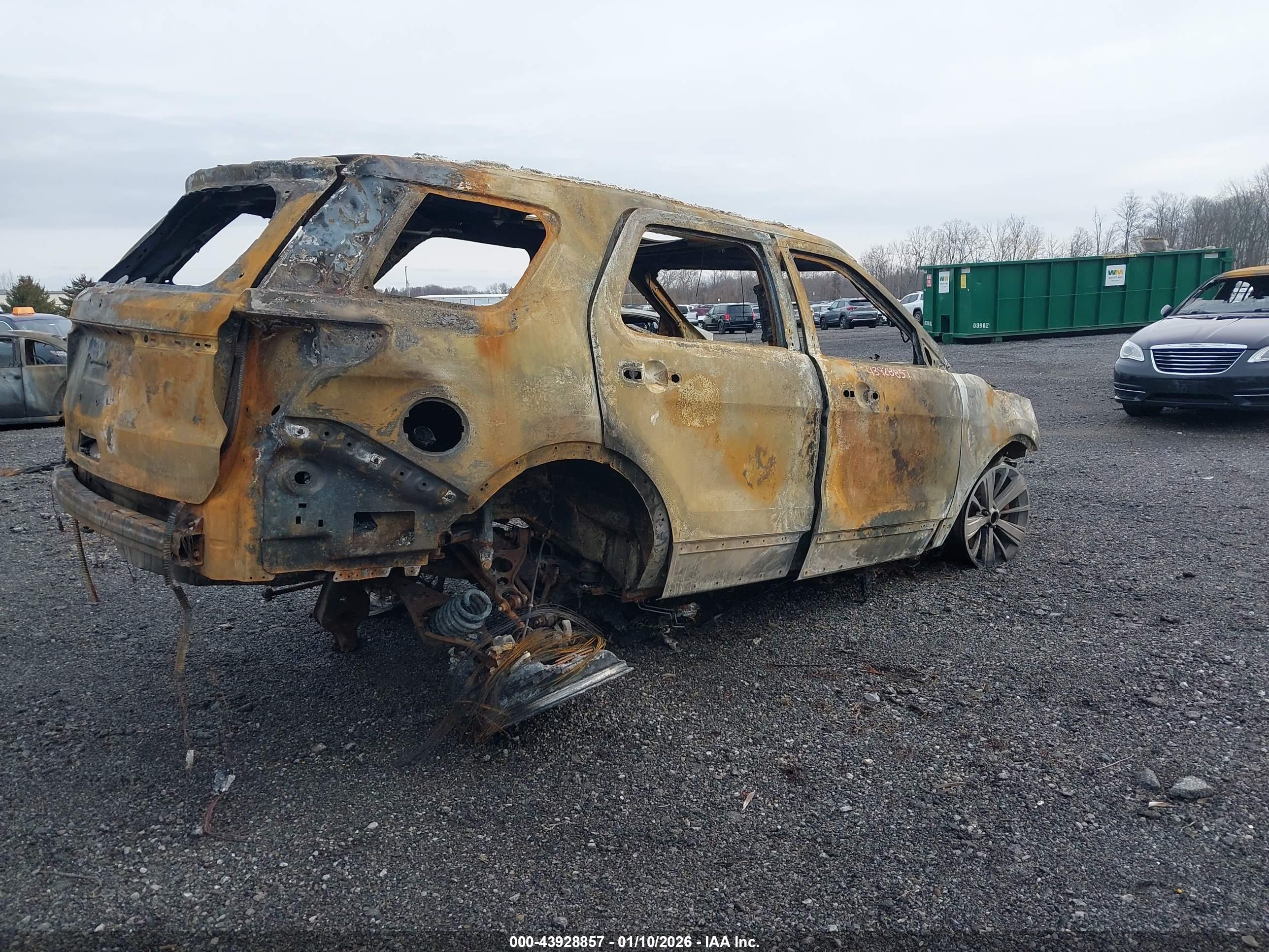 FORD EXPLORER image 4