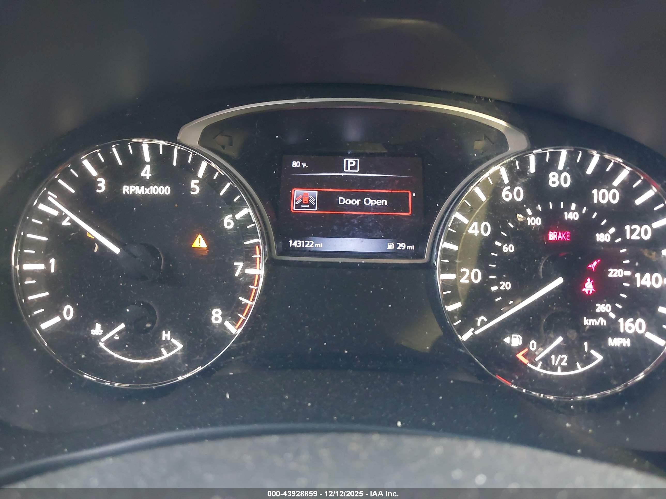 NISSAN PATHFINDER image 7
