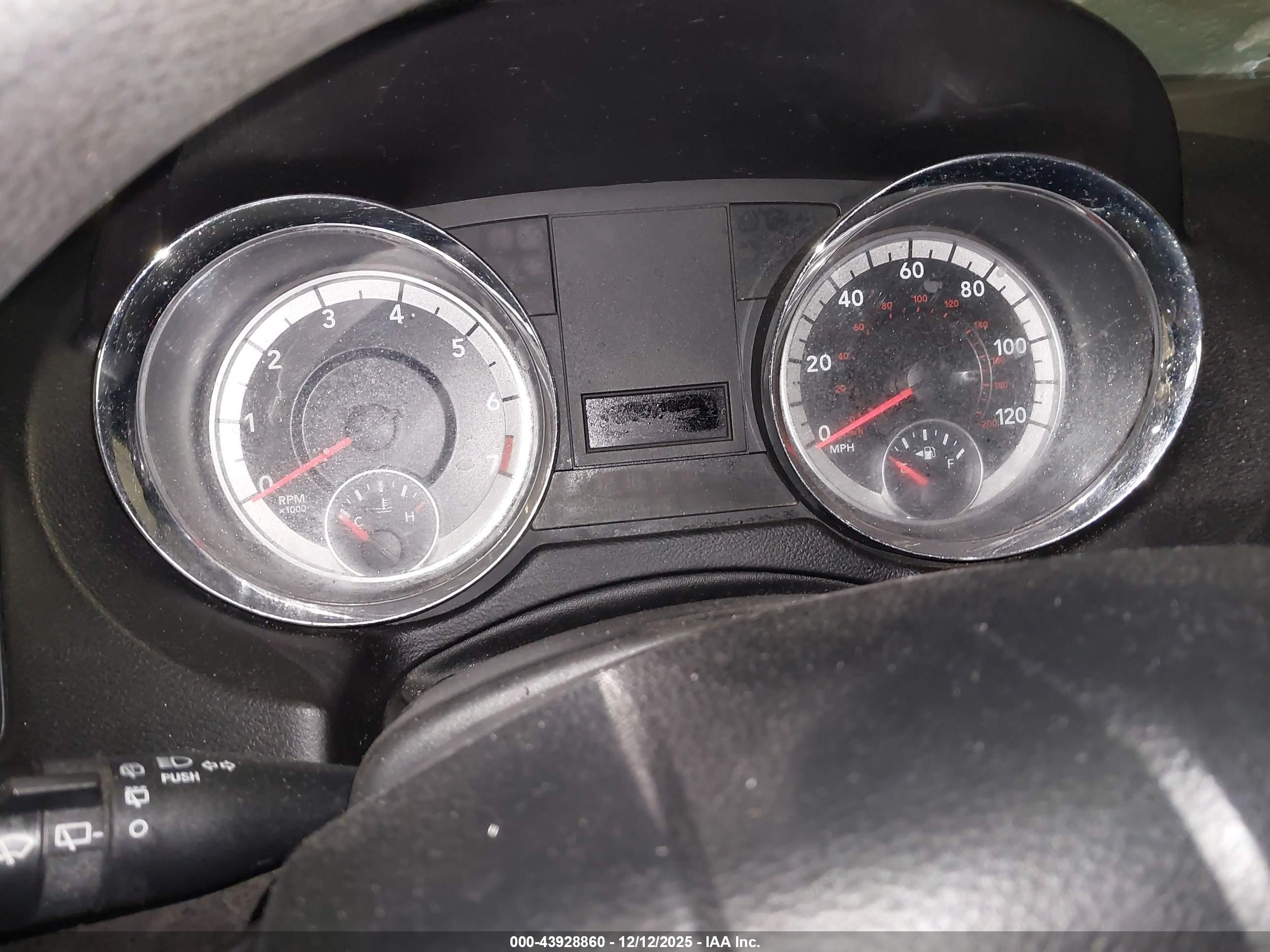 DODGE GRAND image 7