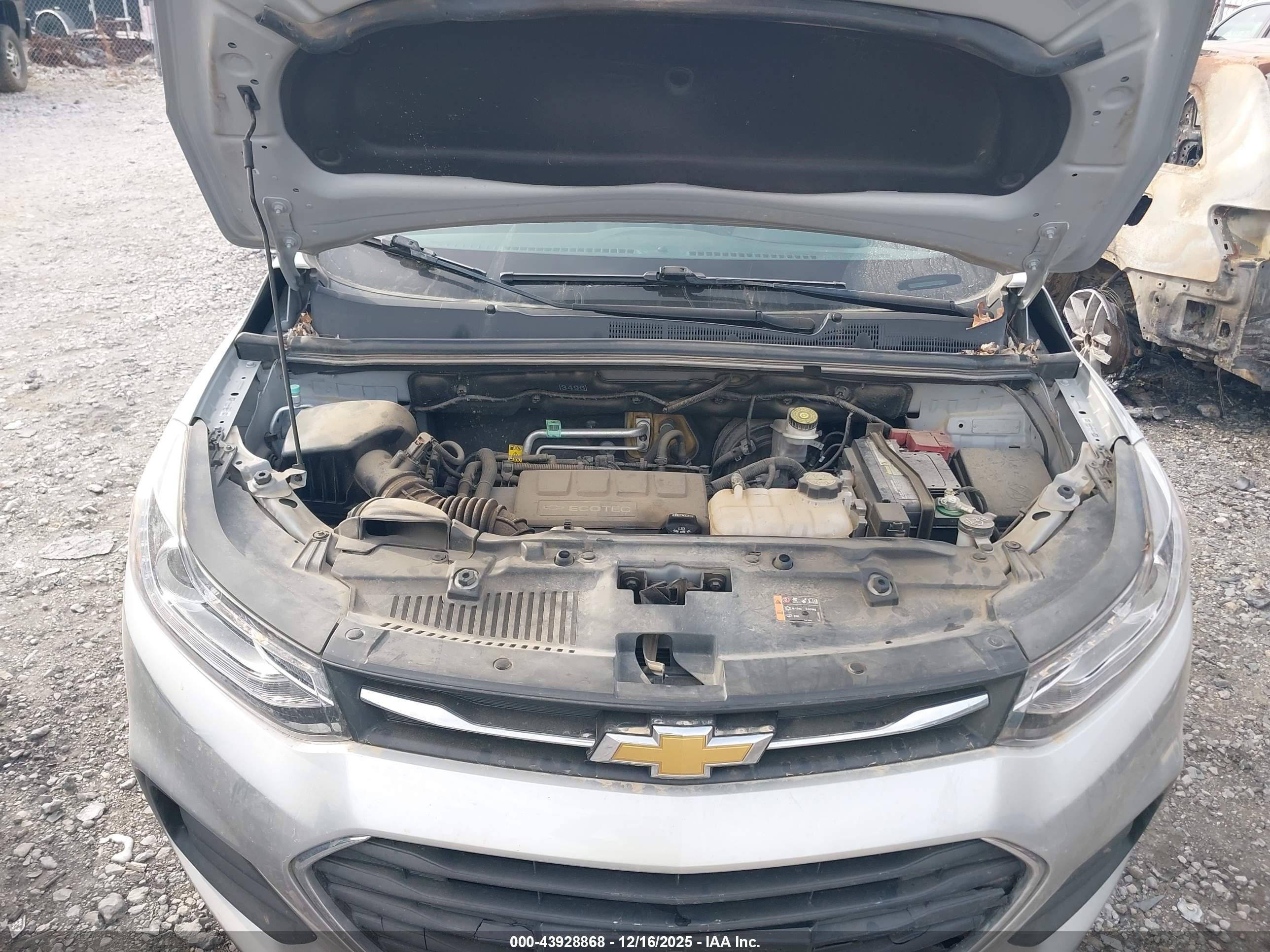 CHEVROLET TRAX image 10