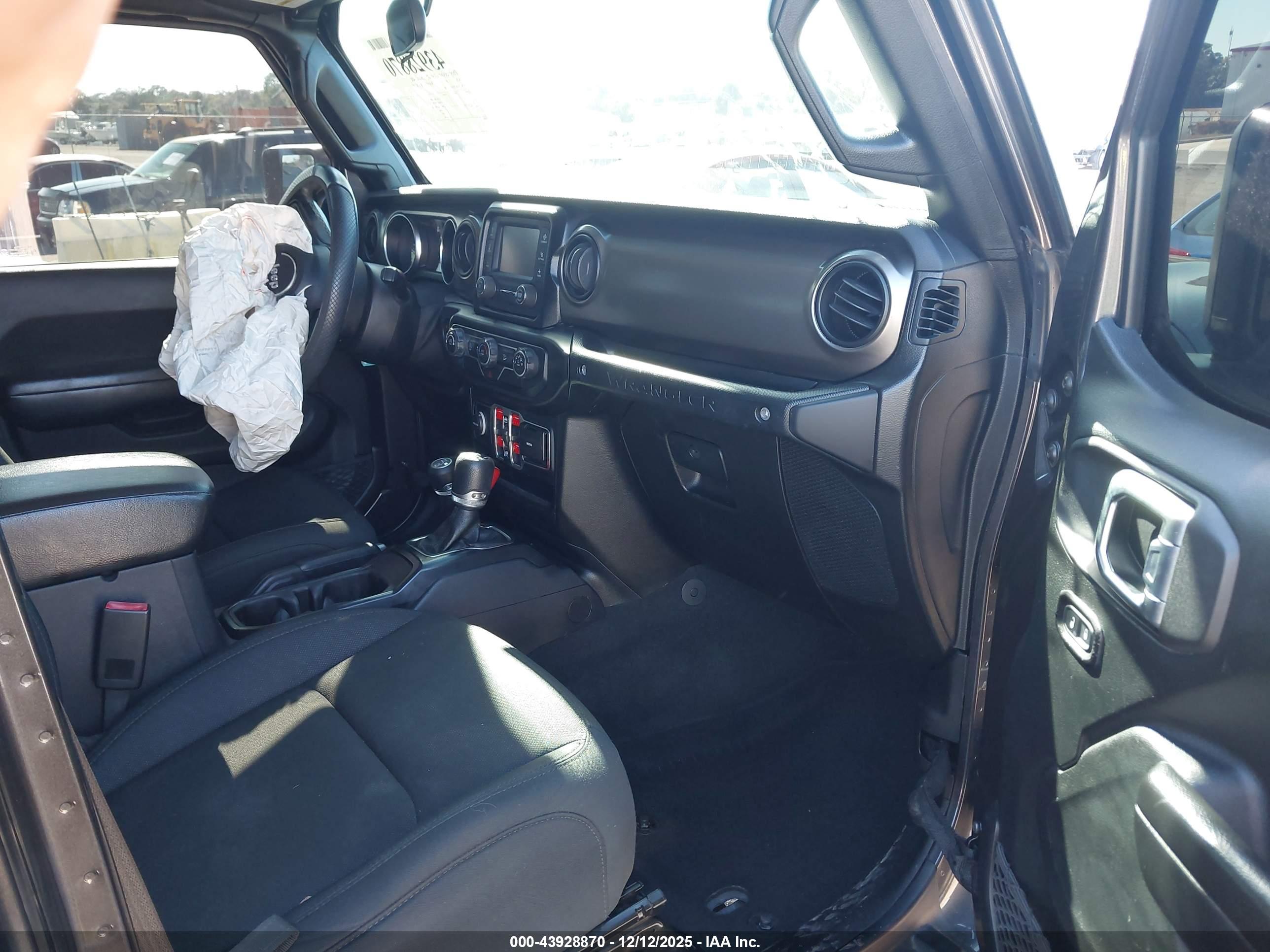 JEEP WRANGLER image 5