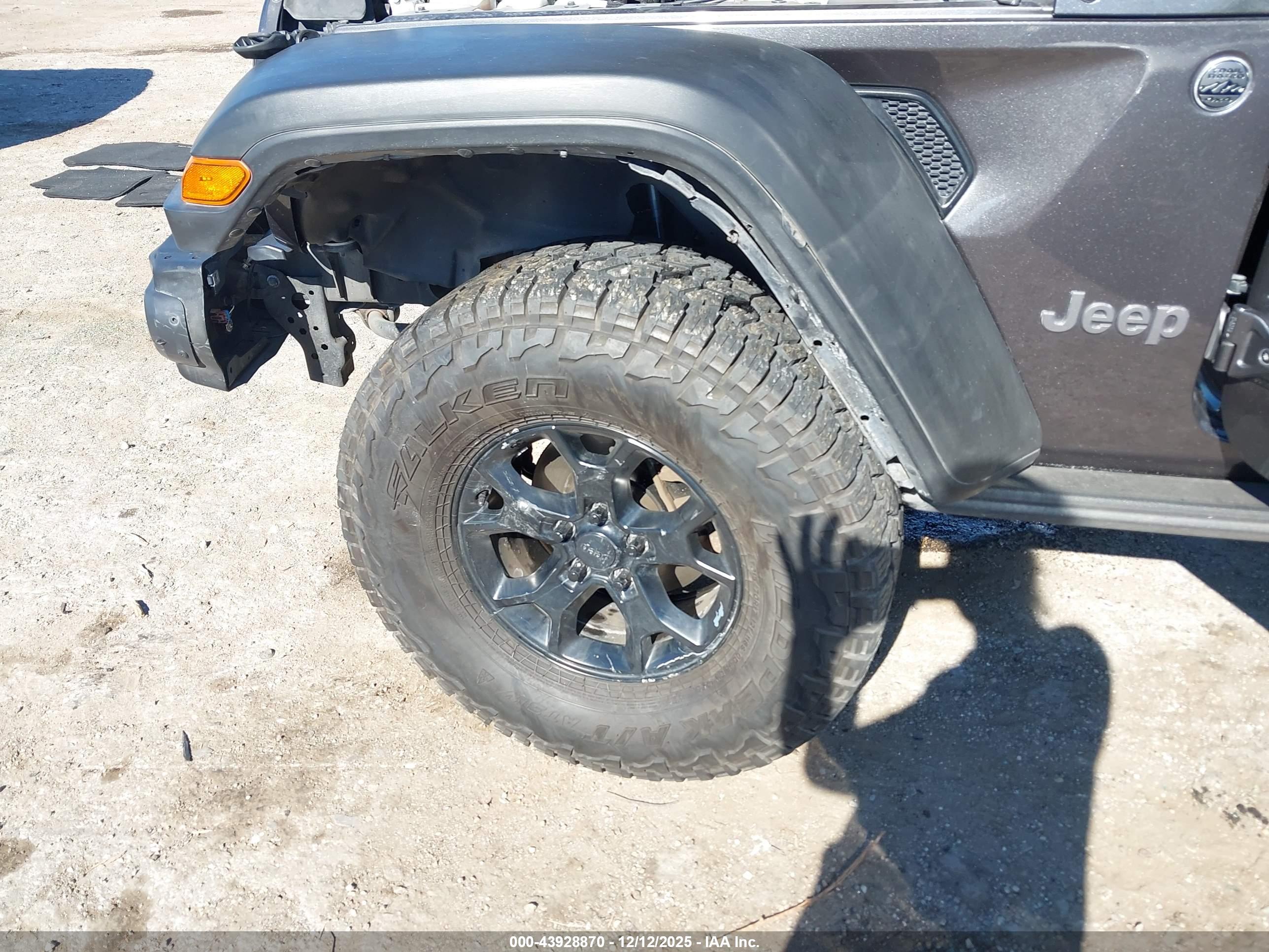 JEEP WRANGLER image 6
