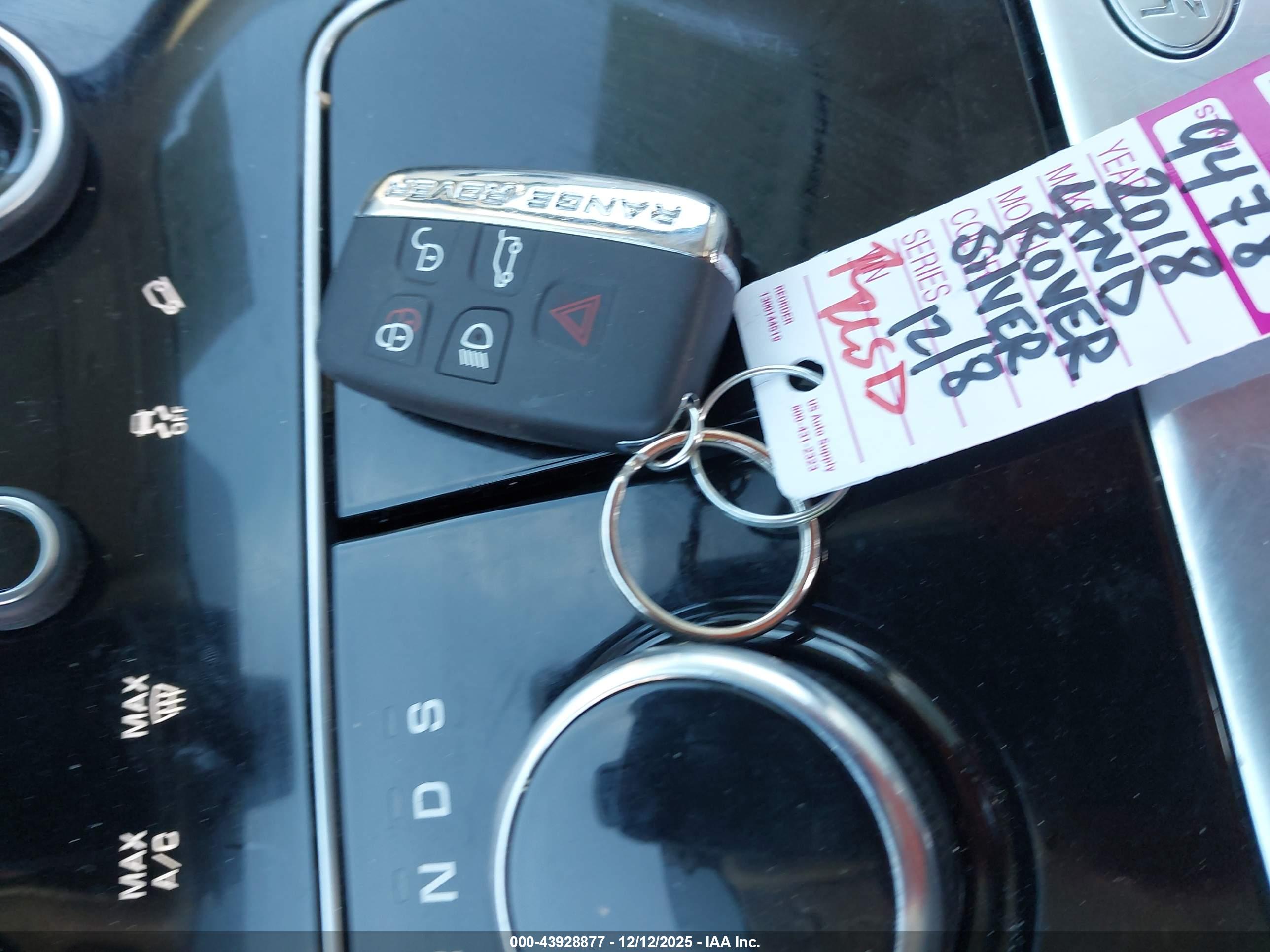 LAND ROVER image 11