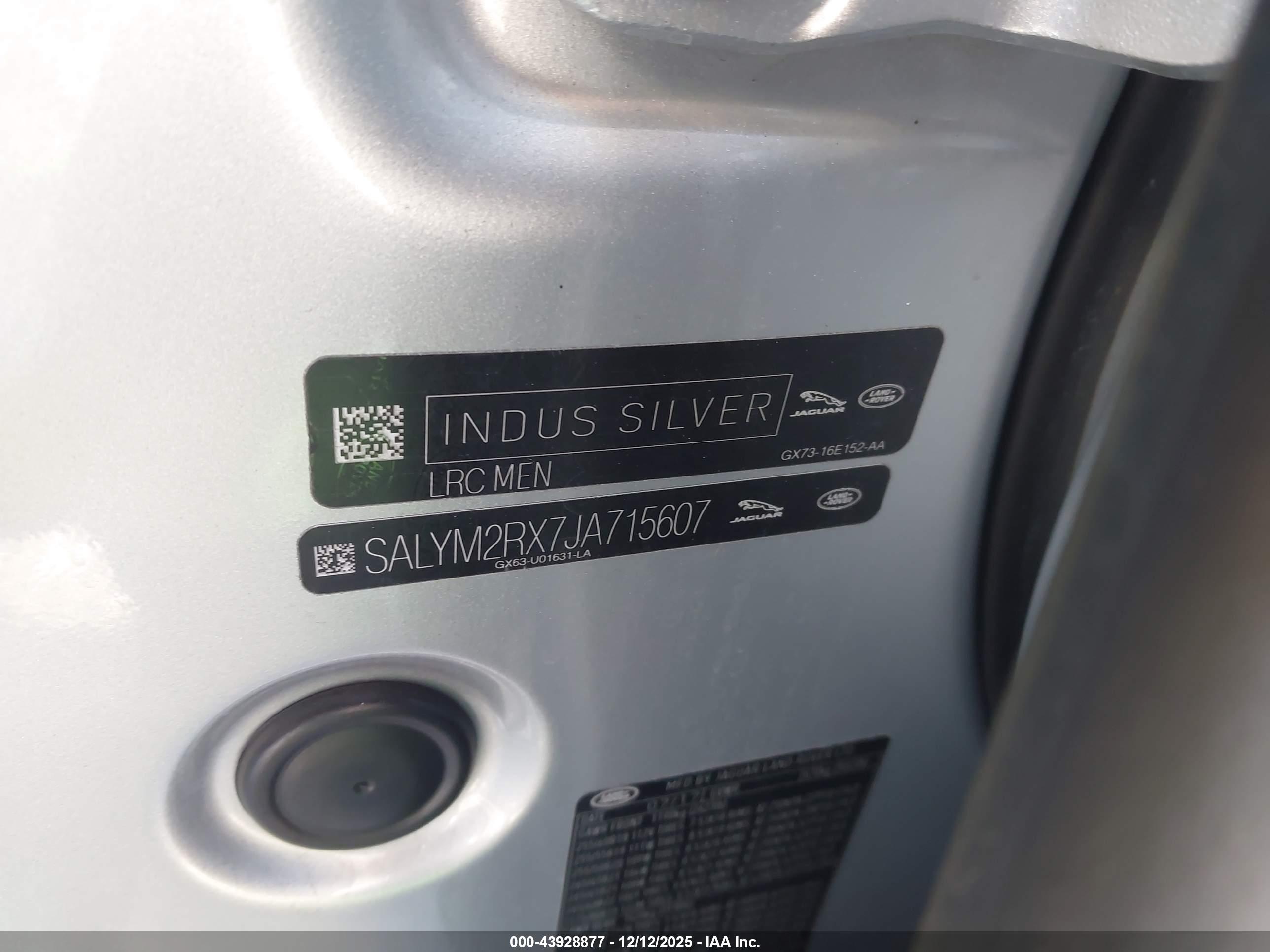 LAND ROVER image 9
