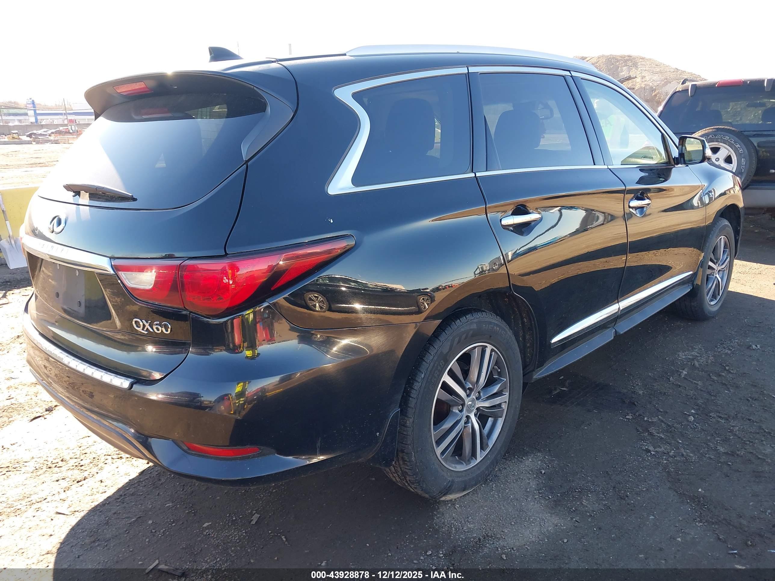 INFINITI QX60 image 4