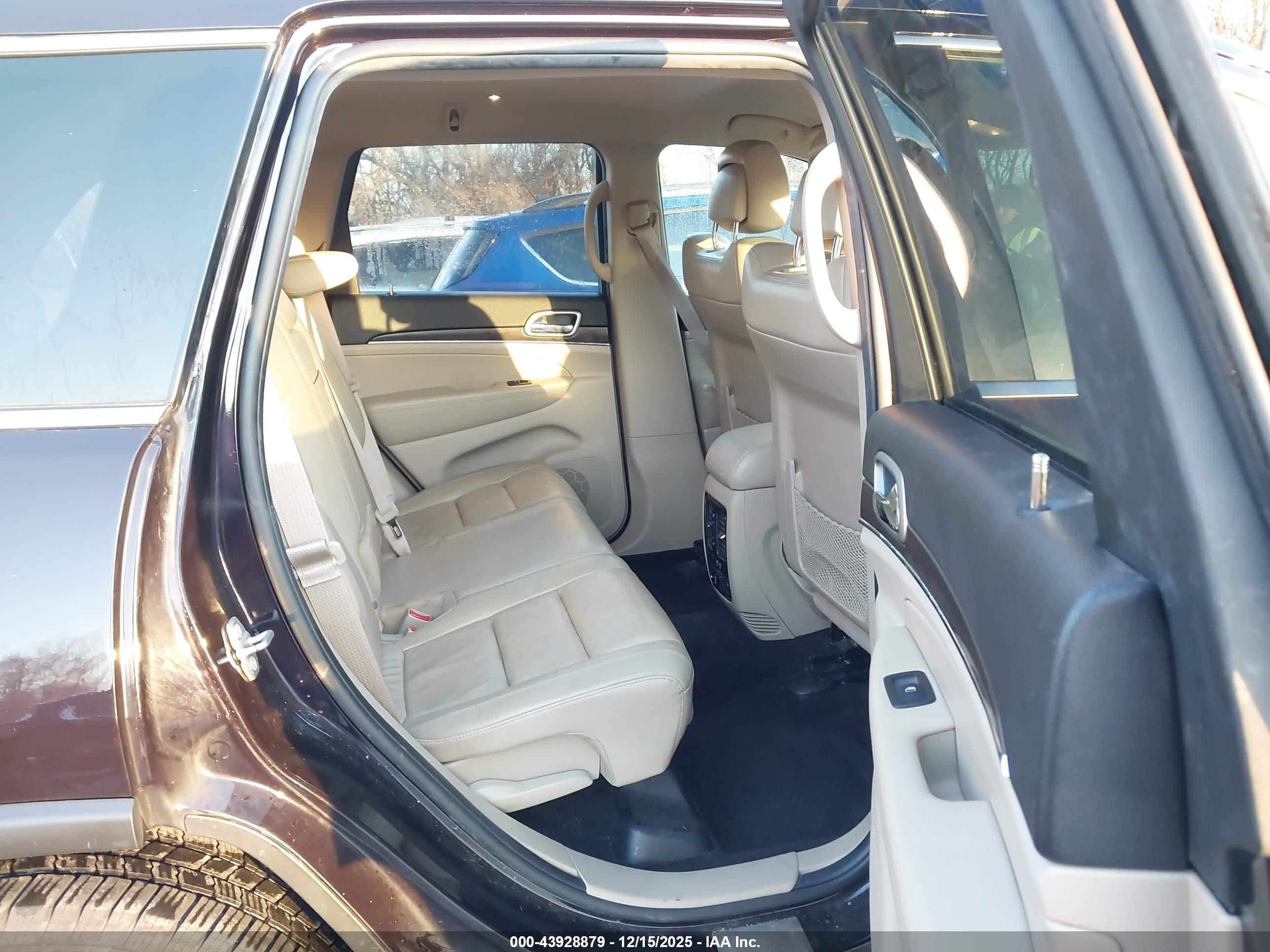 JEEP GRAND image 8