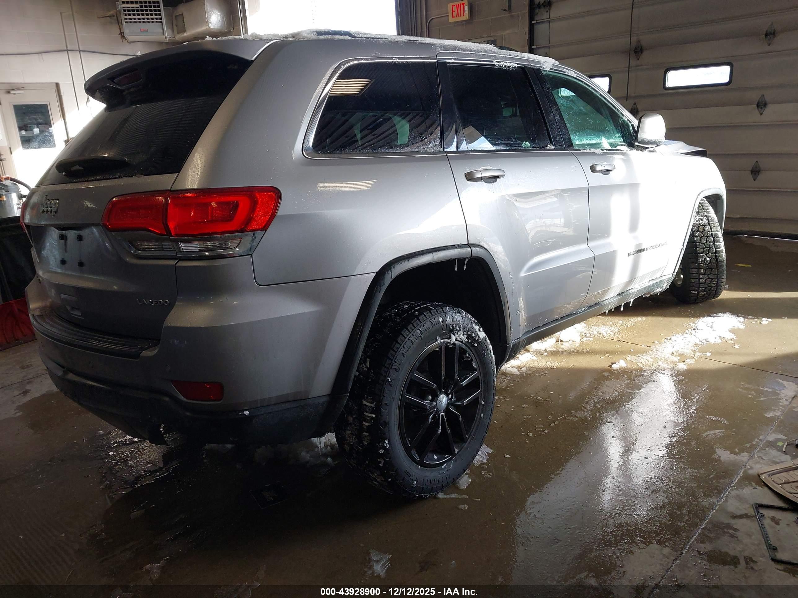 JEEP GRAND image 4